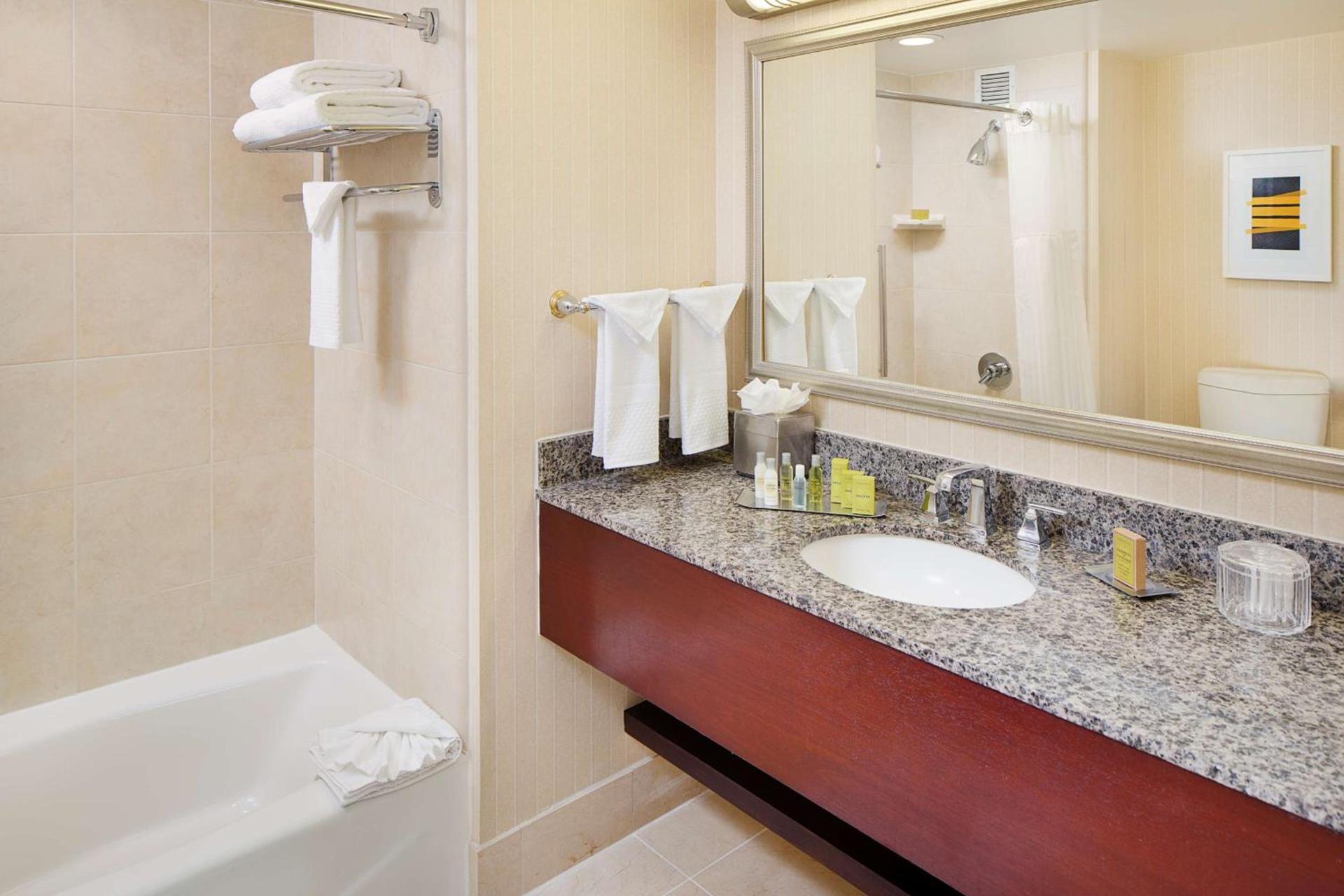 DoubleTree by Hilton Los Angeles/Commerce photo 17