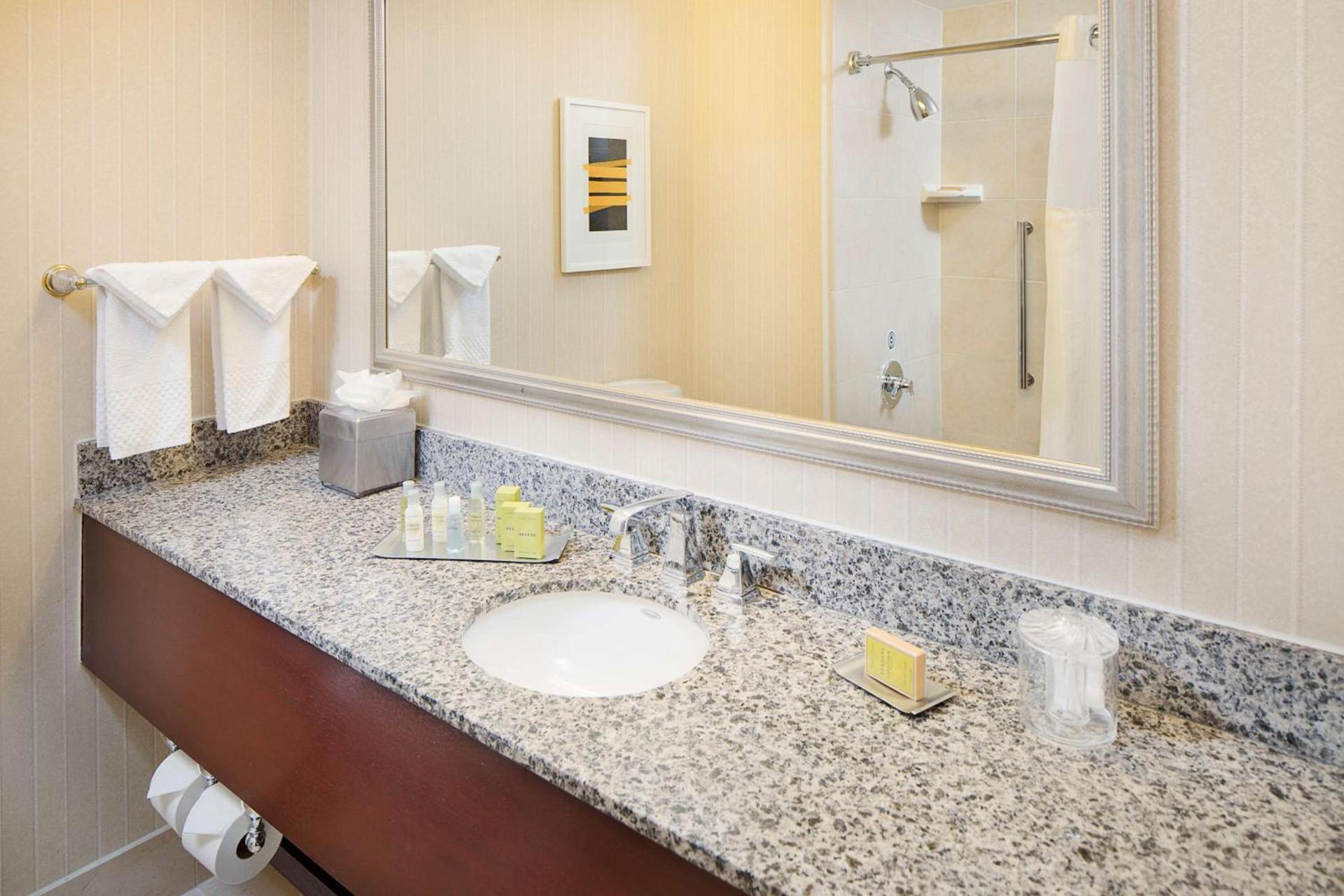 DoubleTree by Hilton Los Angeles/Commerce photo 31