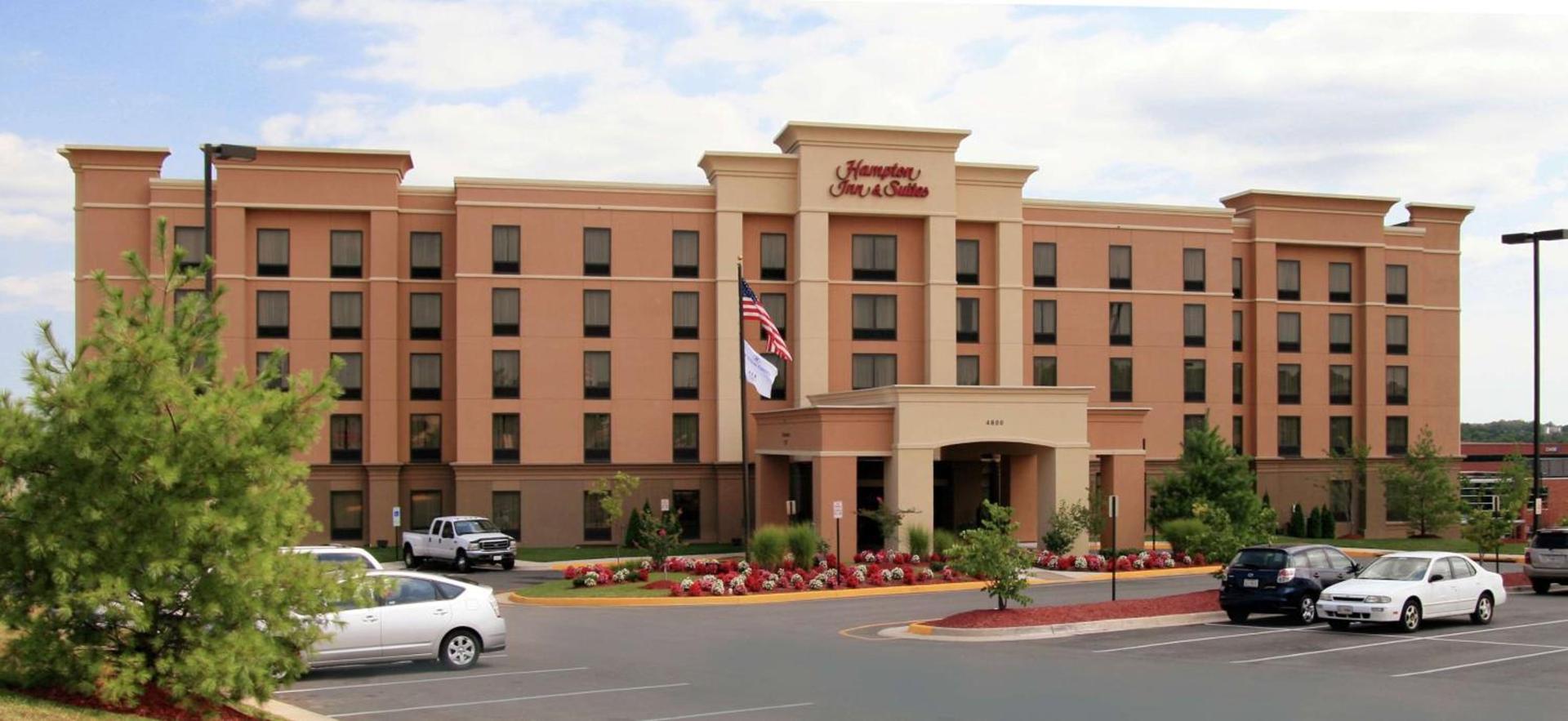 Hampton Inn and Suites Fredericksburg South photo 2