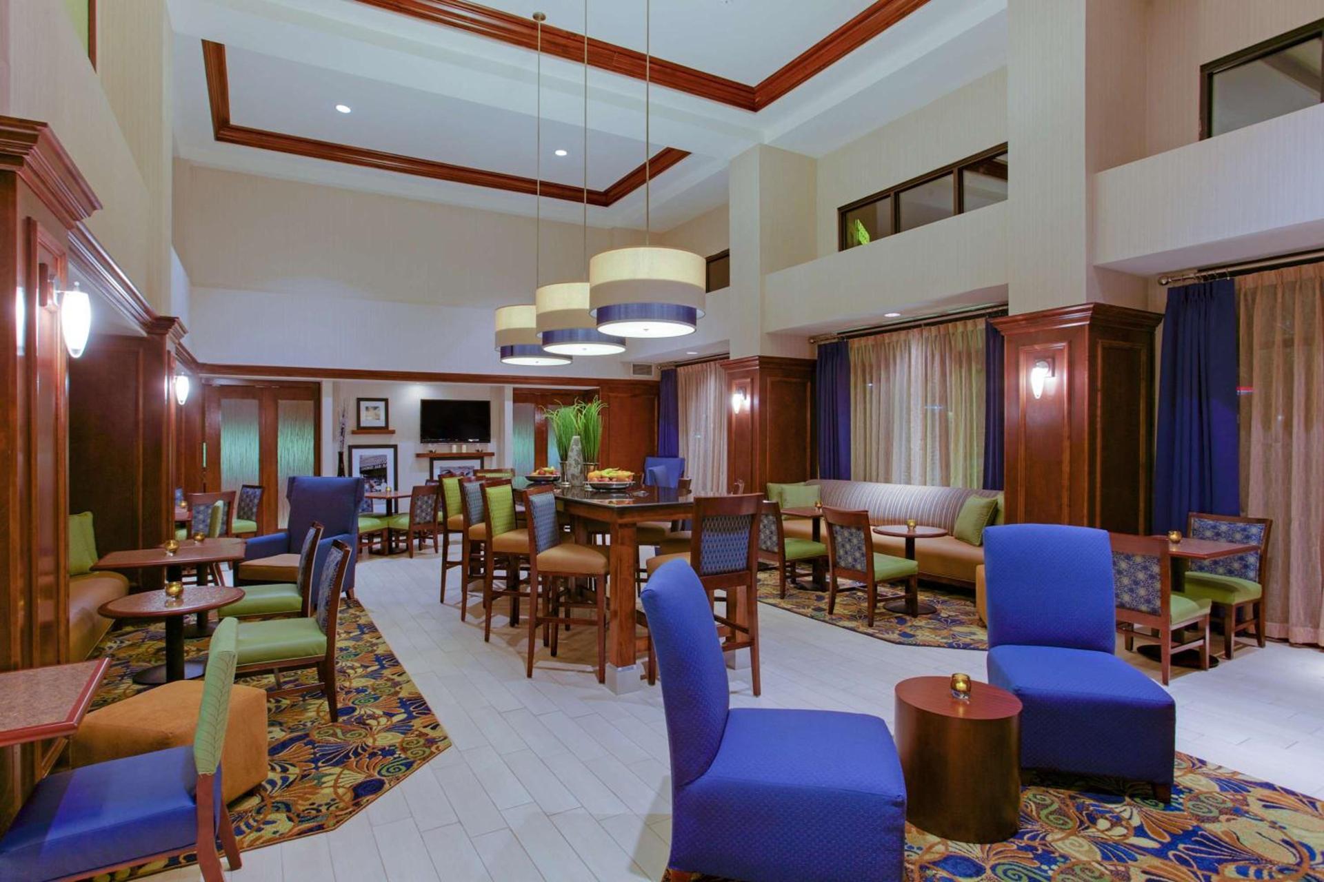 Hampton Inn and Suites Fredericksburg South photo 5