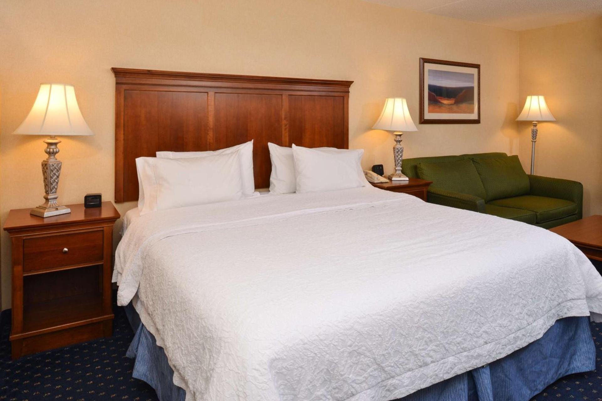 Hampton Inn and Suites Fredericksburg South photo 25