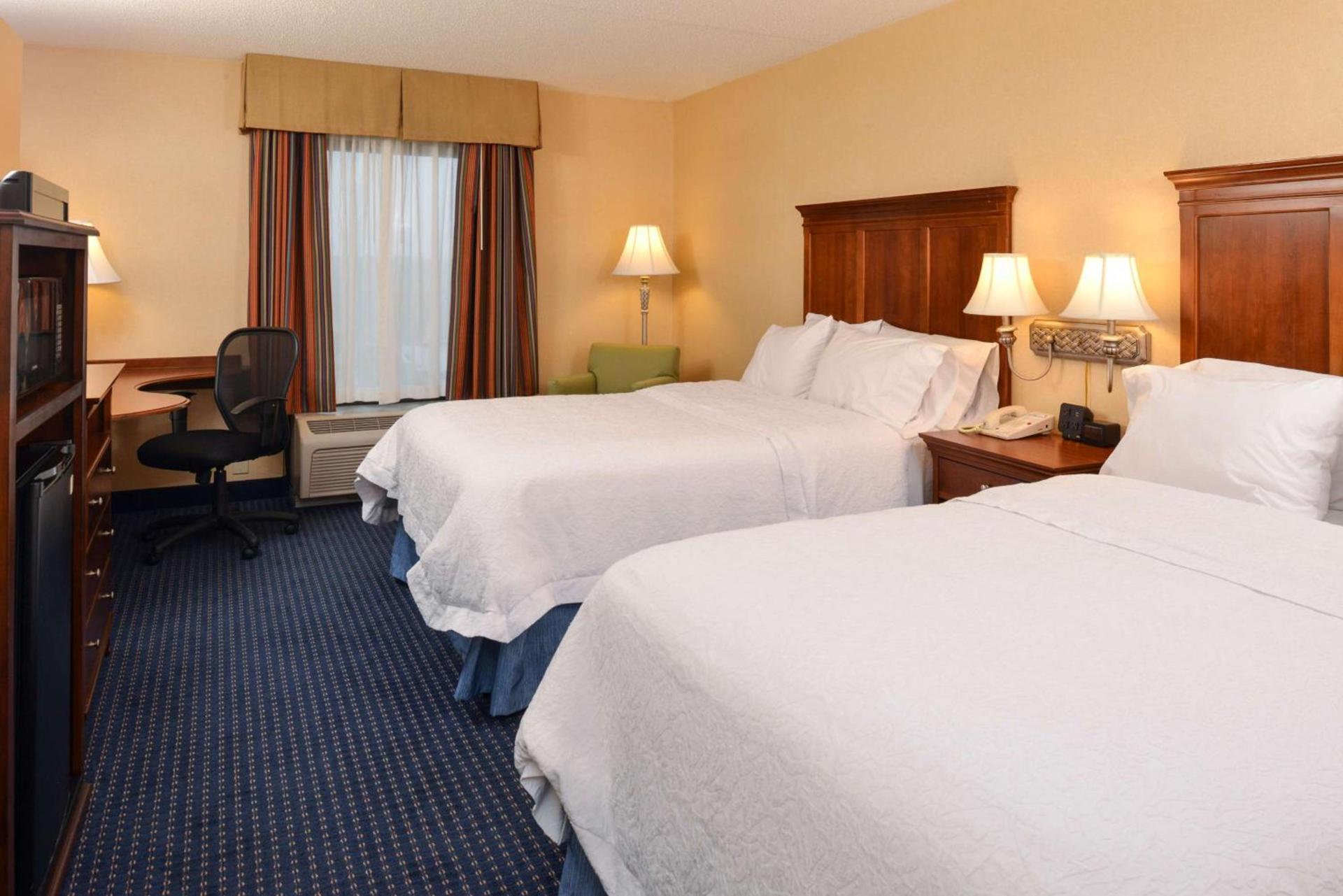 Hampton Inn and Suites Fredericksburg South photo 35