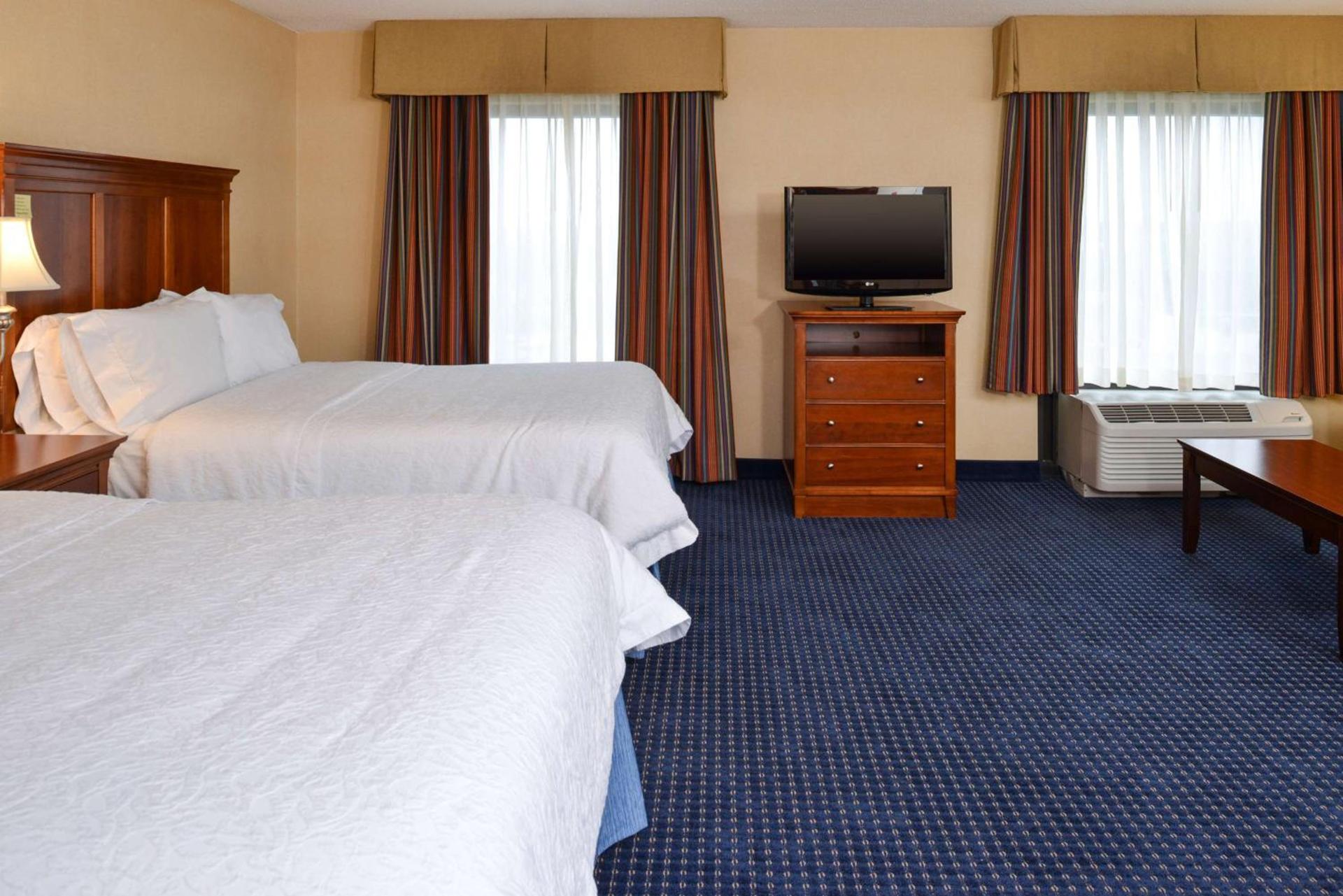 Hampton Inn and Suites Fredericksburg South photo 40