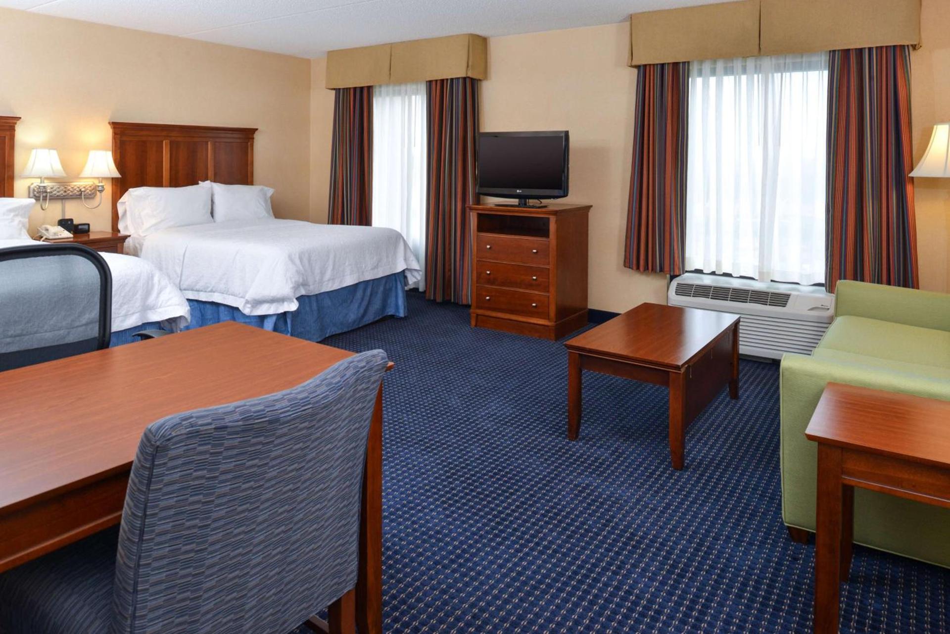 Hampton Inn and Suites Fredericksburg South photo 39