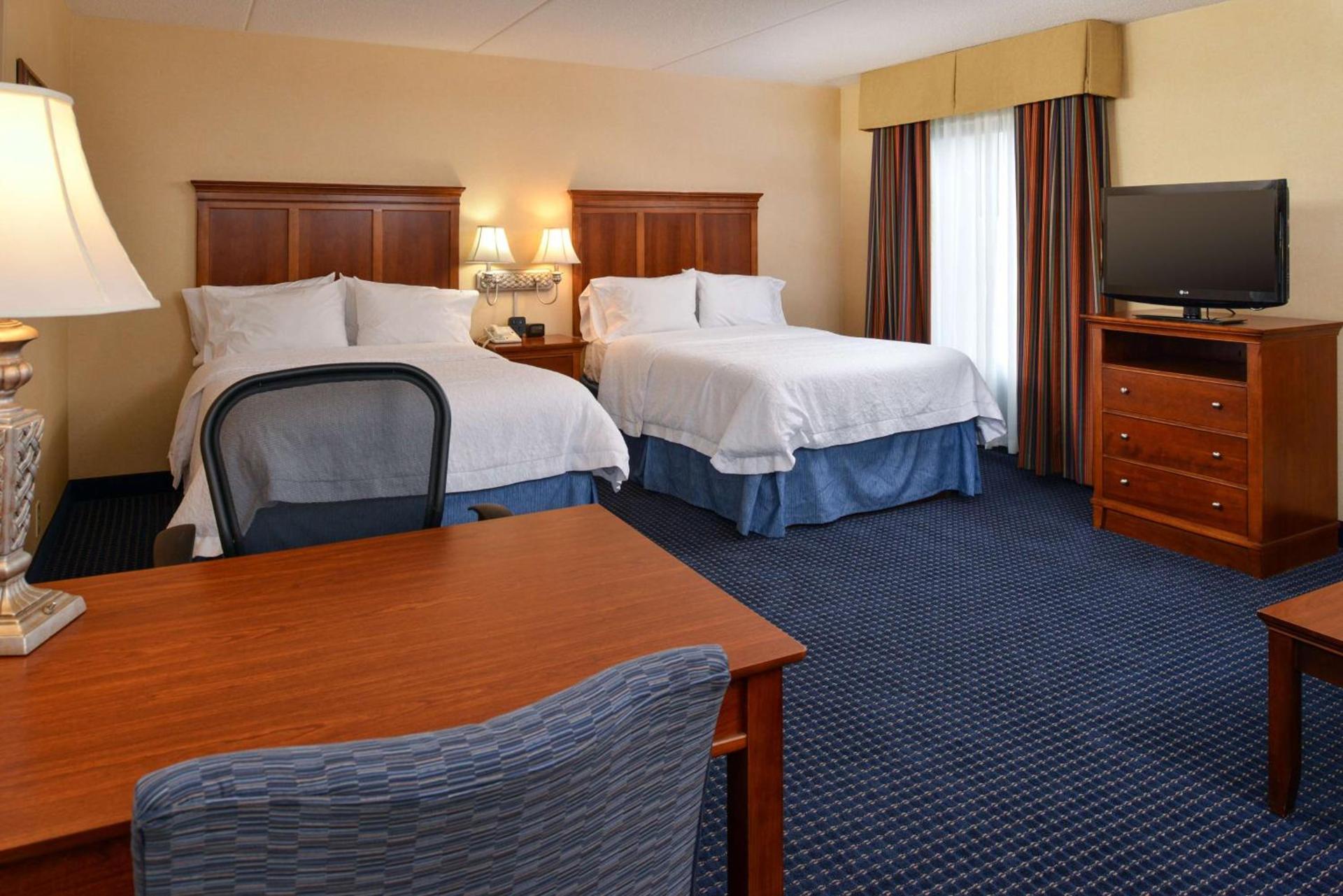 Hampton Inn and Suites Fredericksburg South photo 42