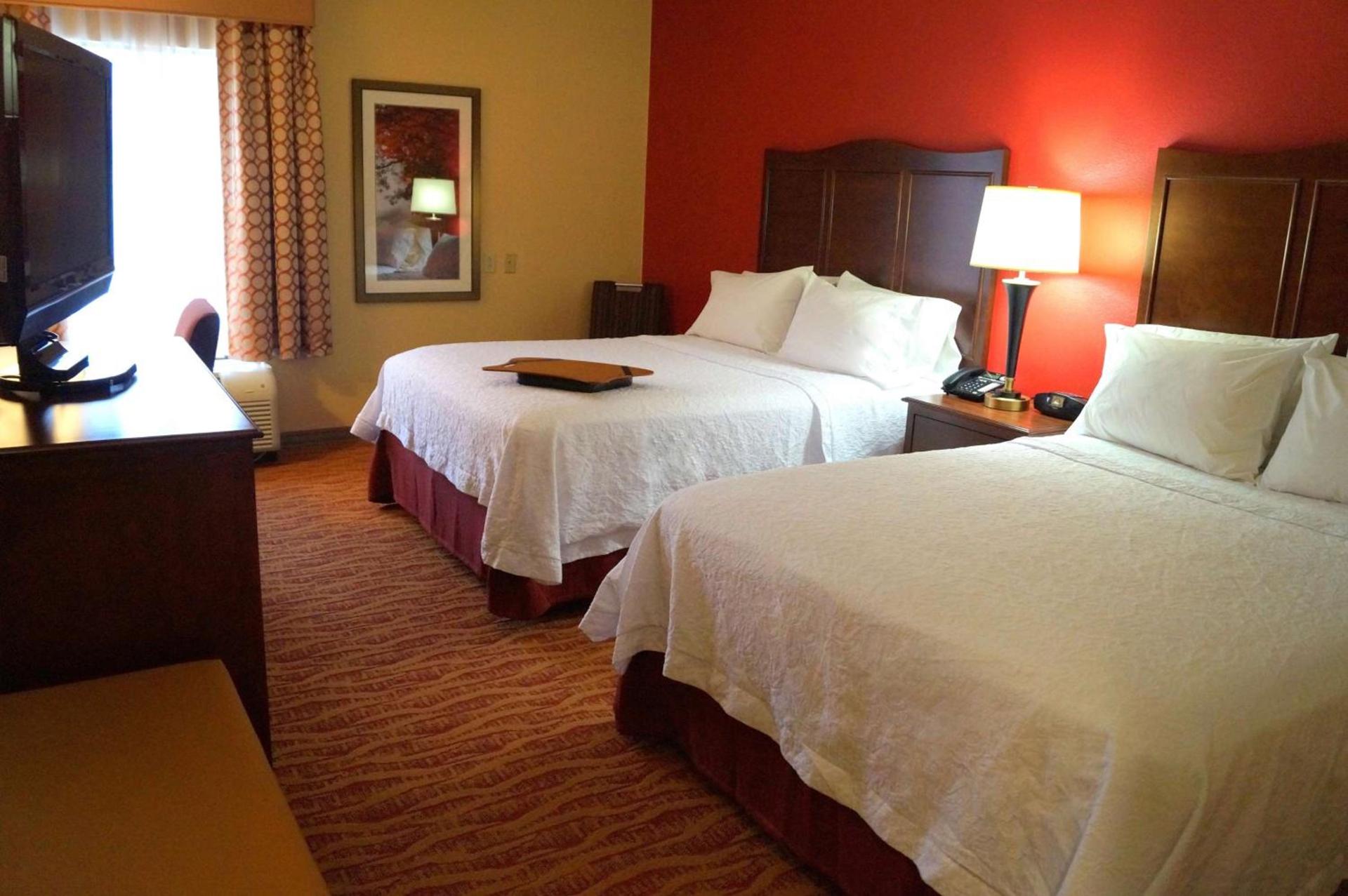 Hampton Inn Altoona photo 4