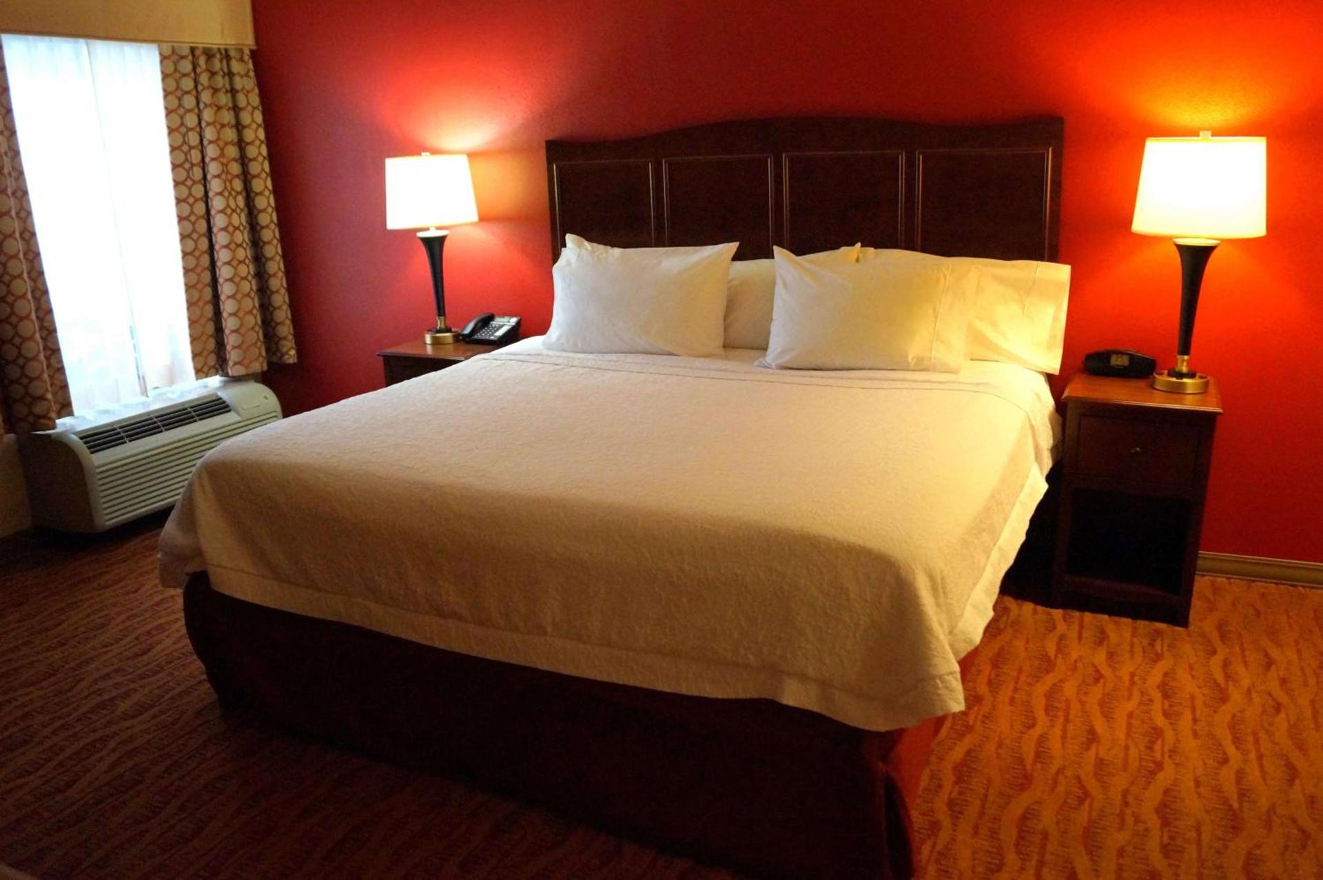 Hampton Inn Altoona photo 5