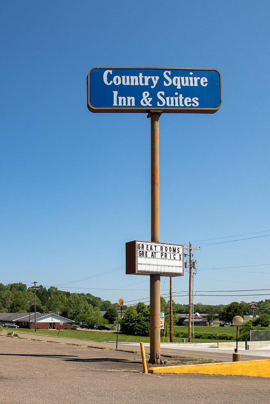 Country Squire inn and suites photo 3