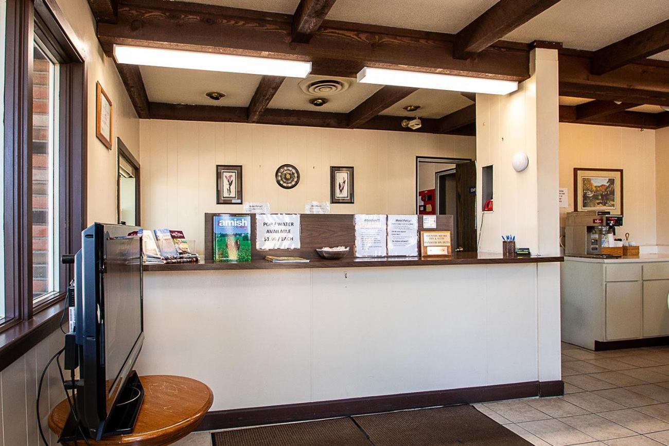 Country Squire inn and suites photo 32