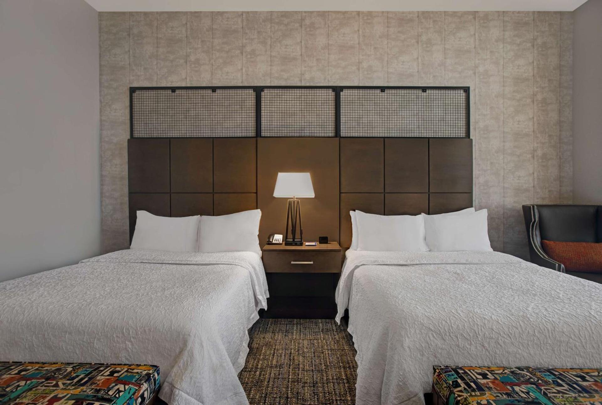 Hampton Inn and Suites Austin University Capitol photo 26