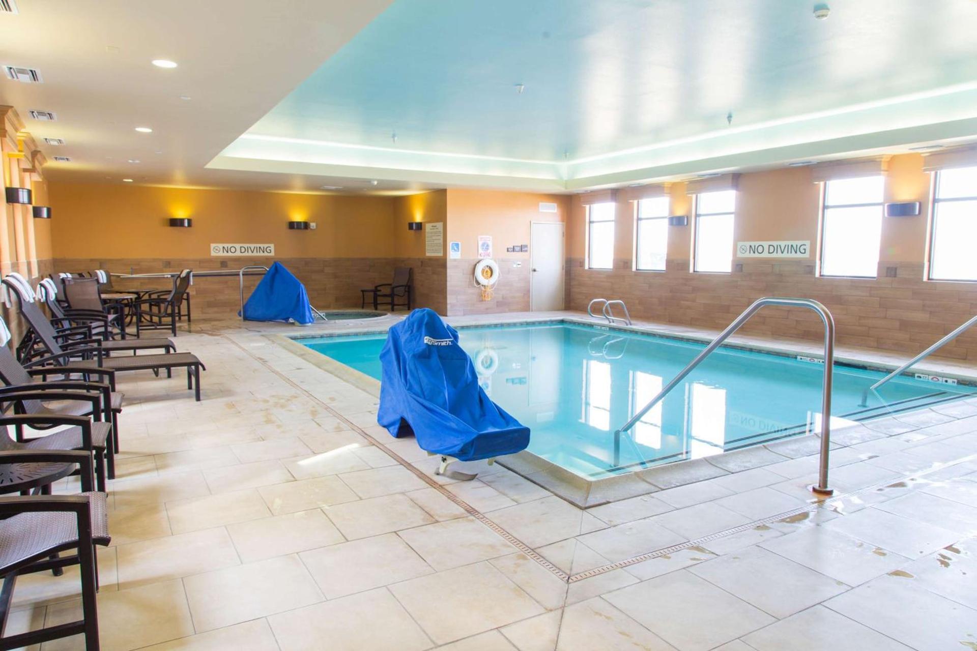 Hampton Inn & Suites by Hilton Dodge City Boot Hill Casino photo 7