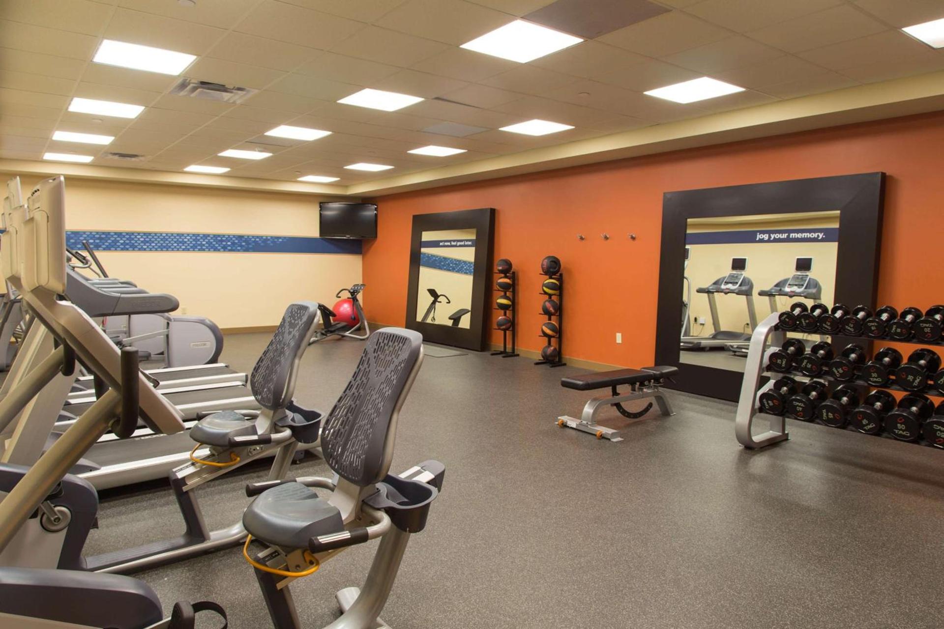 Hampton Inn & Suites by Hilton Dodge City Boot Hill Casino photo 16