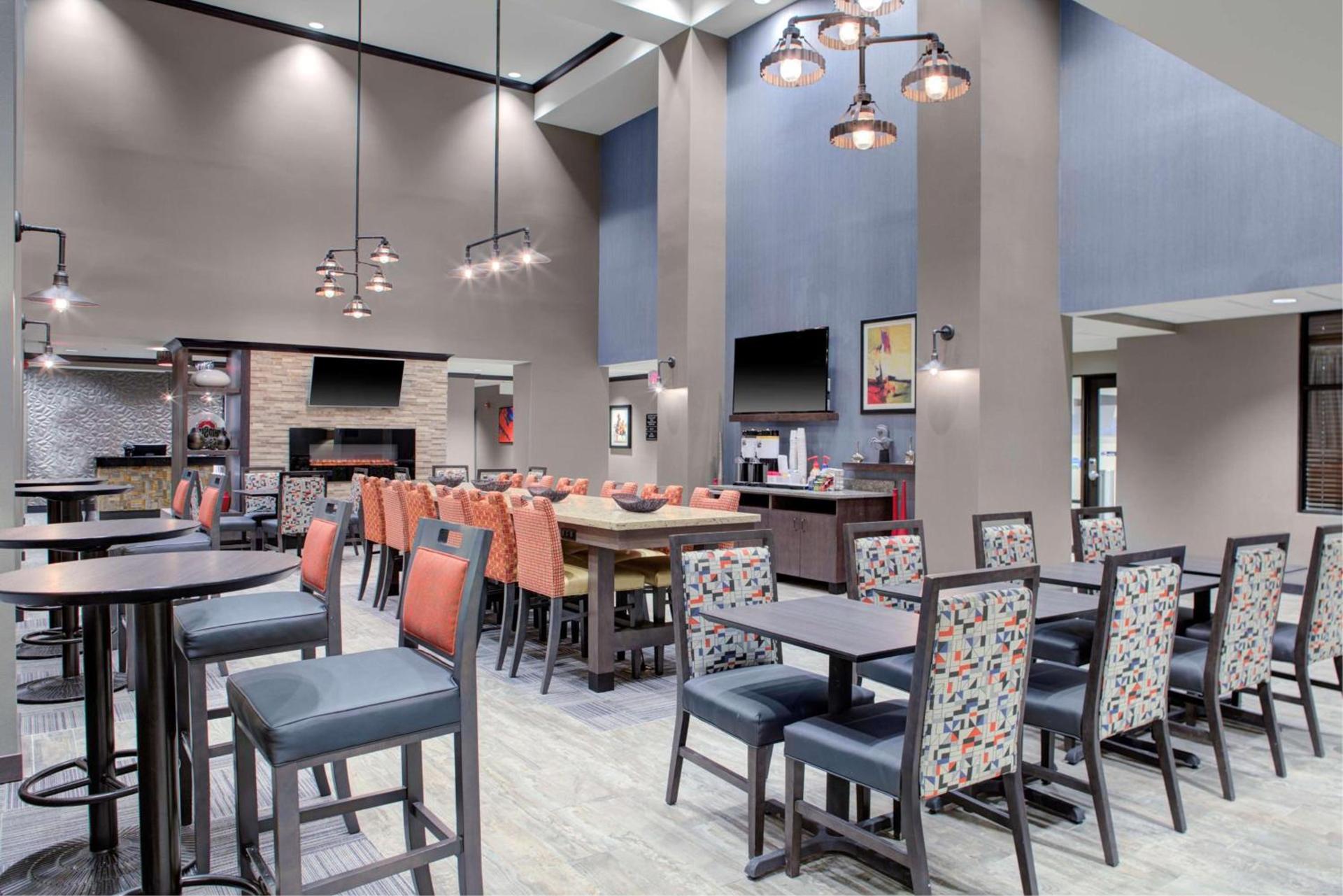 Hampton Inn & Suites by Hilton Columbus Scioto Downs photo 11
