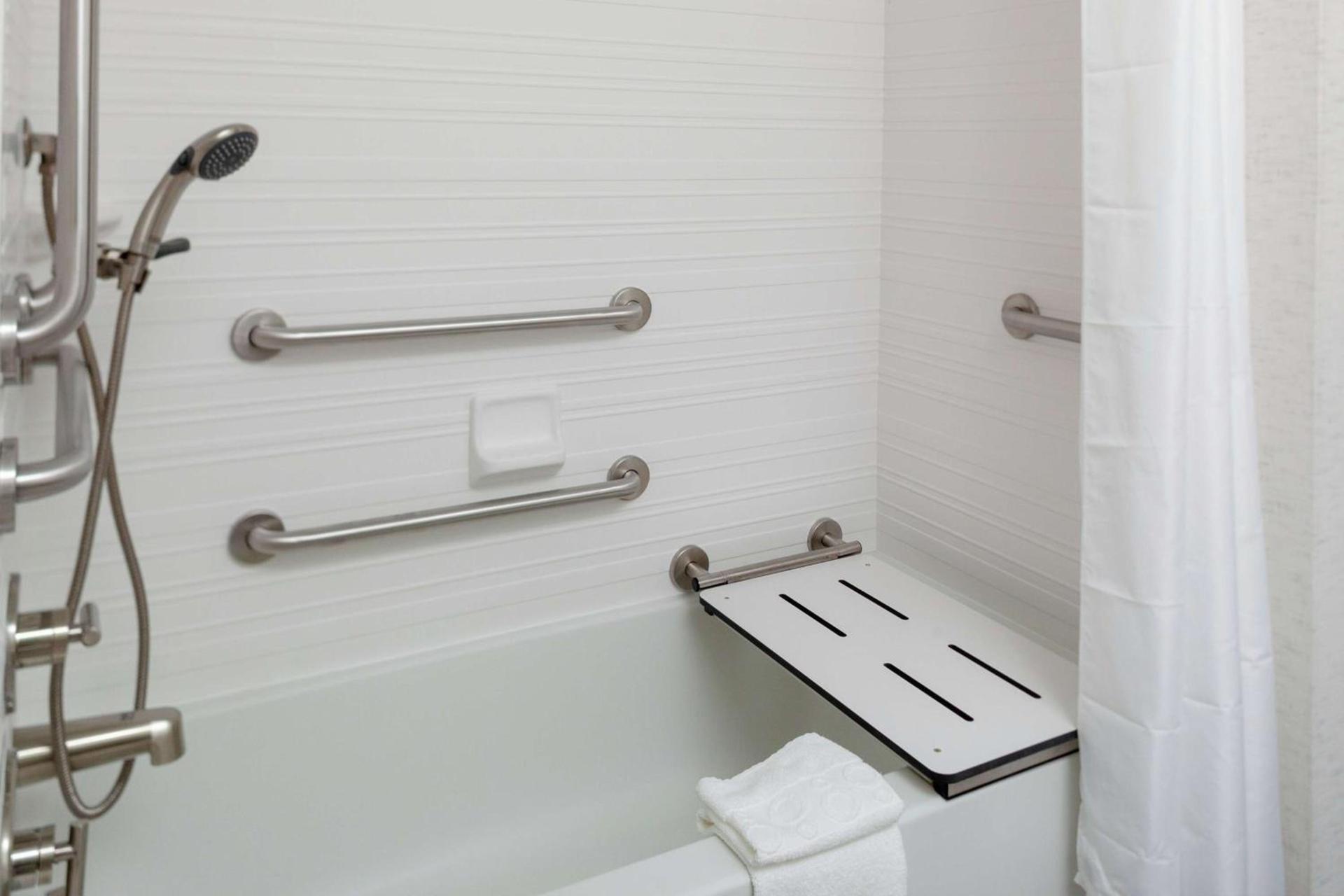 Hampton Inn & Suites by Hilton Columbus Scioto Downs photo 19