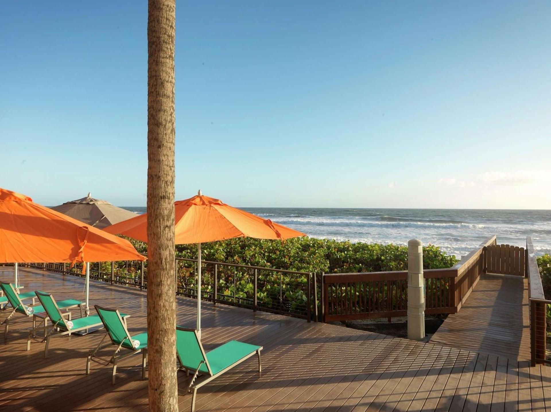 DoubleTree Suites by Hilton Melbourne Beach Oceanfront photo 3