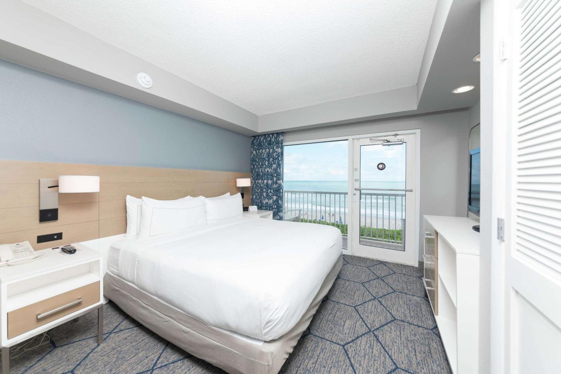 DoubleTree Suites by Hilton Melbourne Beach Oceanfront photo 24
