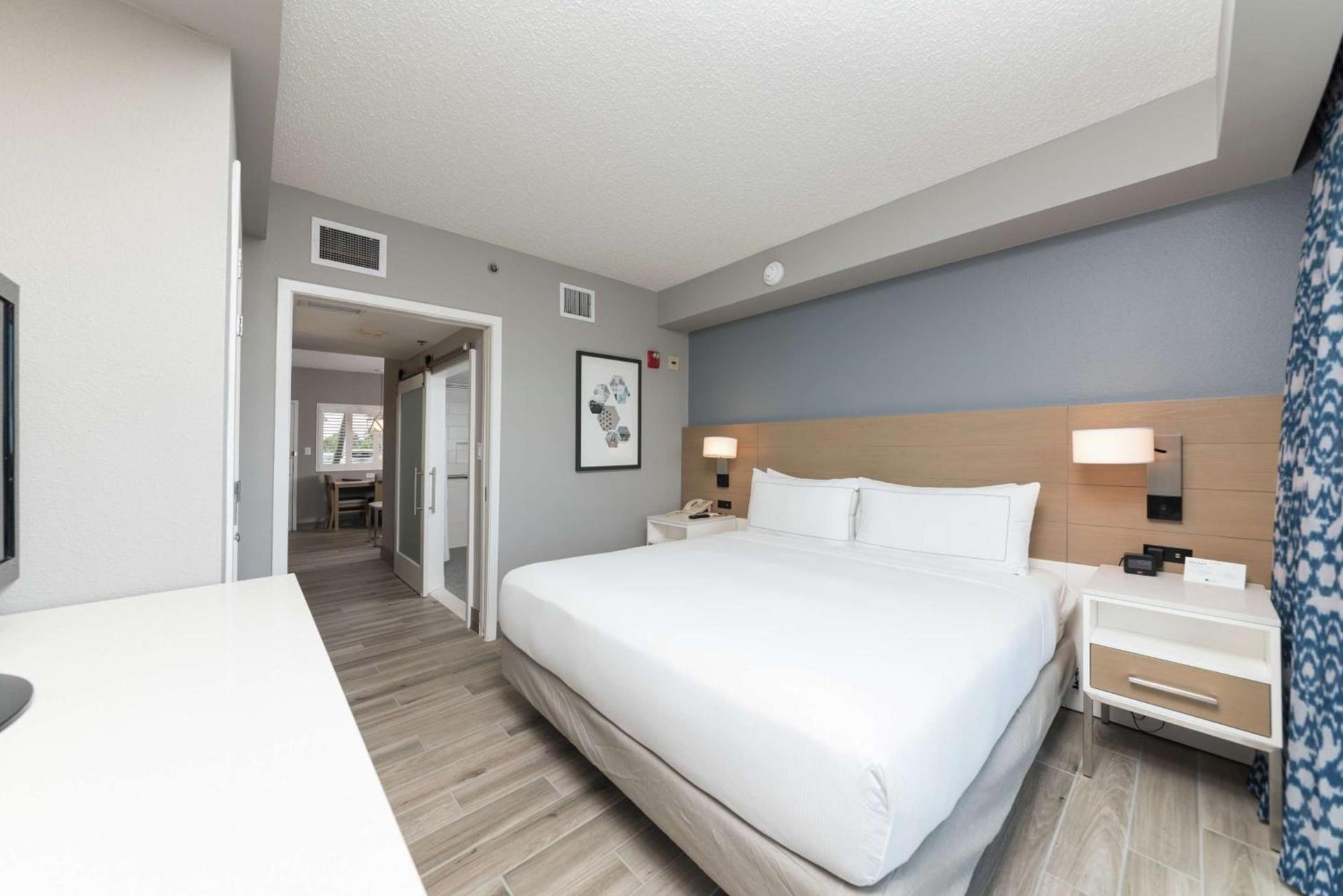 DoubleTree Suites by Hilton Melbourne Beach Oceanfront photo 27