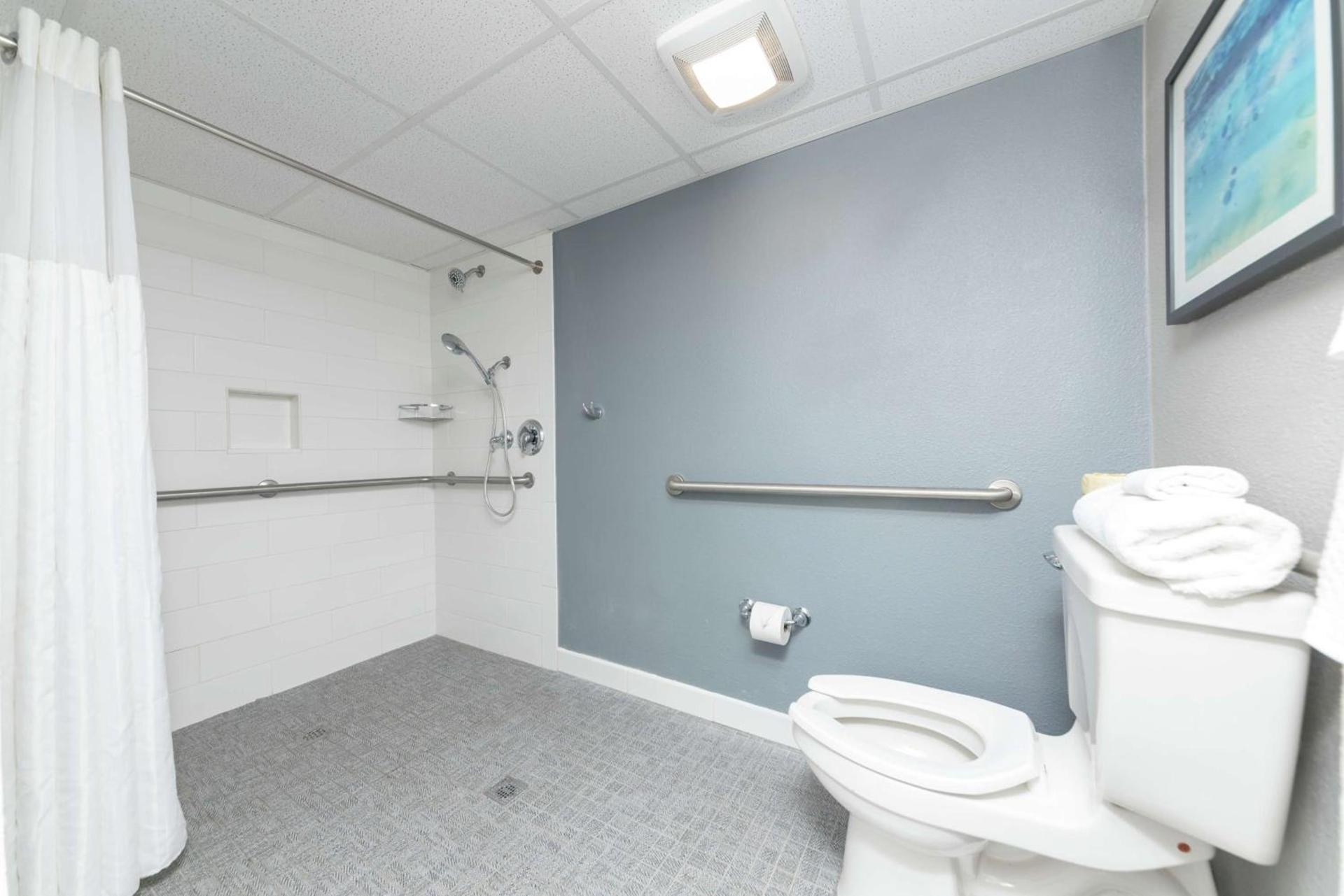 DoubleTree Suites by Hilton Melbourne Beach Oceanfront photo 32
