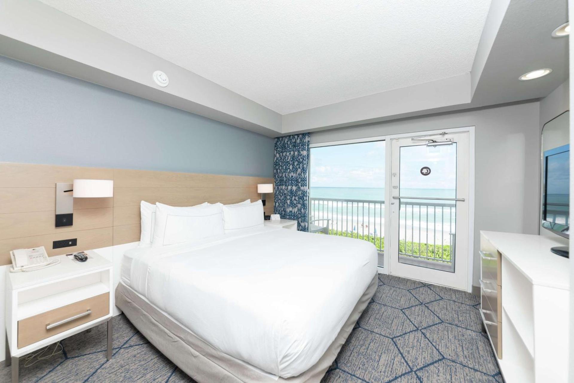 DoubleTree Suites by Hilton Melbourne Beach Oceanfront photo 39