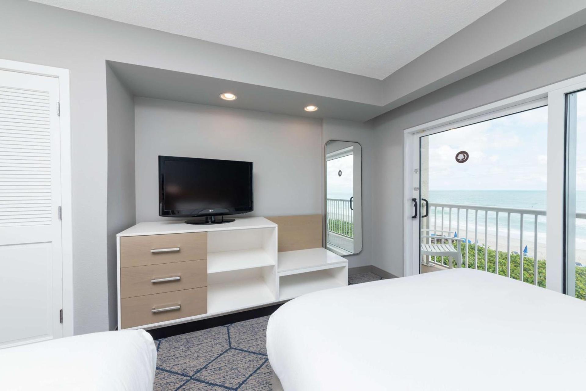 DoubleTree Suites by Hilton Melbourne Beach Oceanfront photo 45