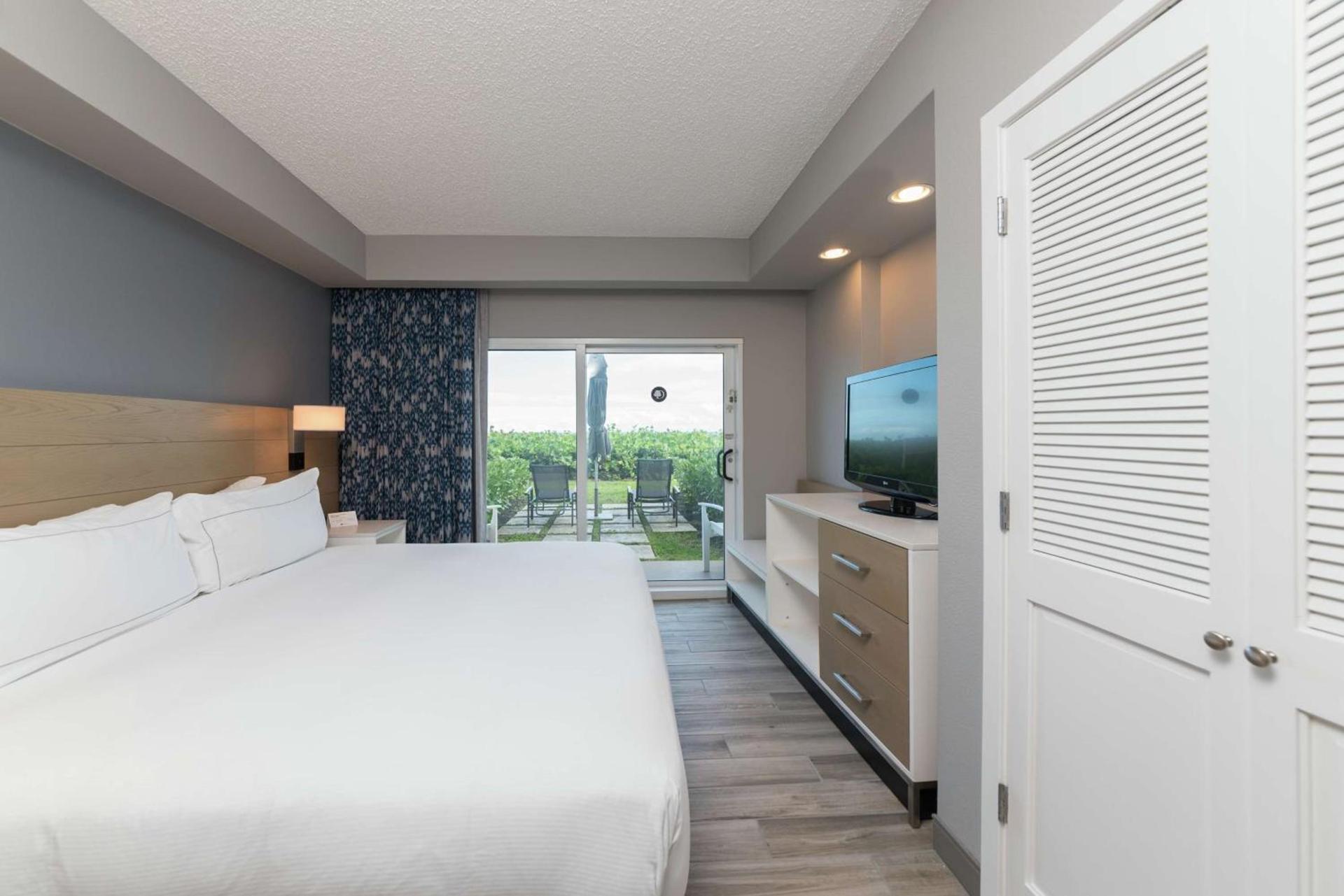 DoubleTree Suites by Hilton Melbourne Beach Oceanfront photo 53