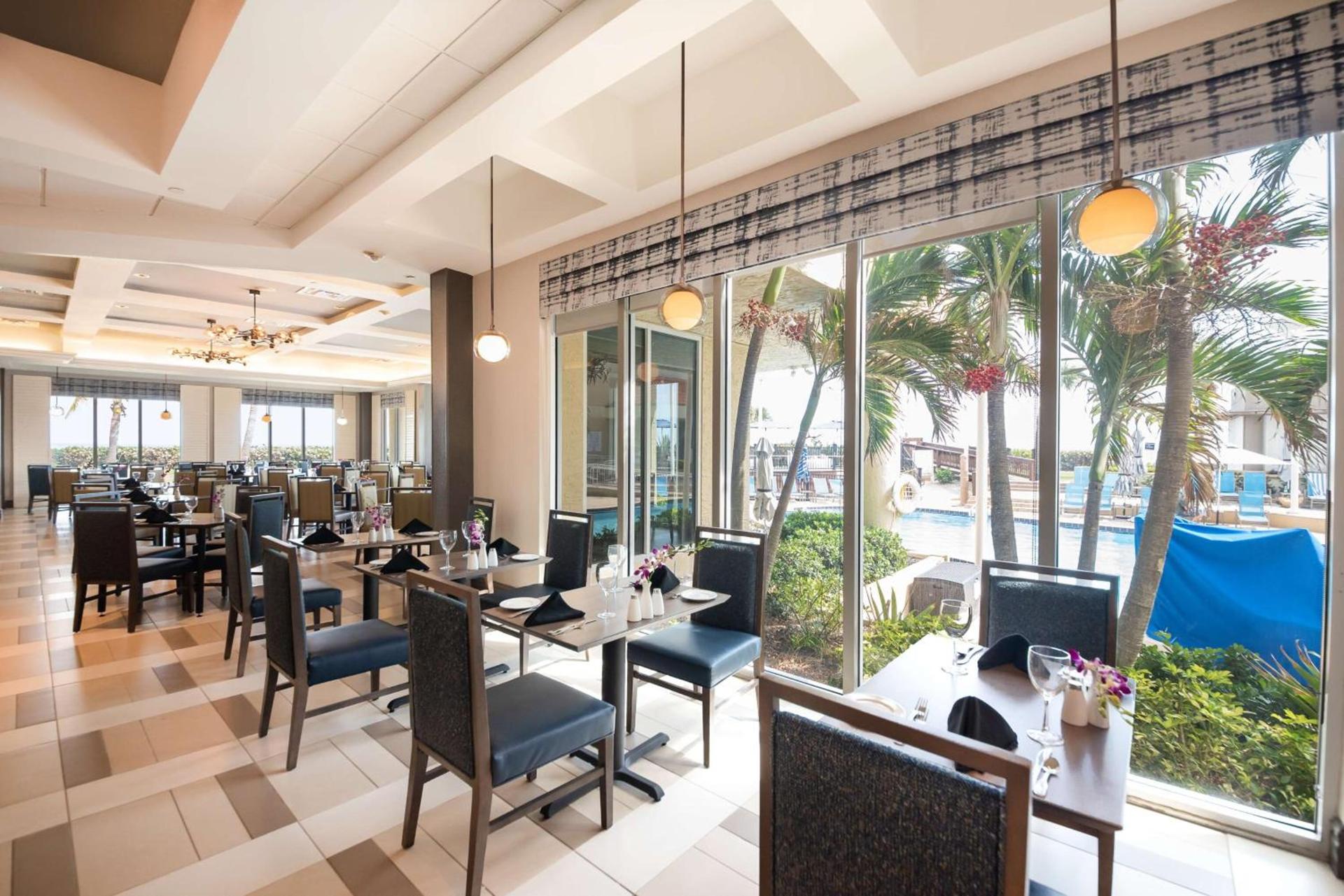 Hilton Melbourne Beach Oceanfront photo 11