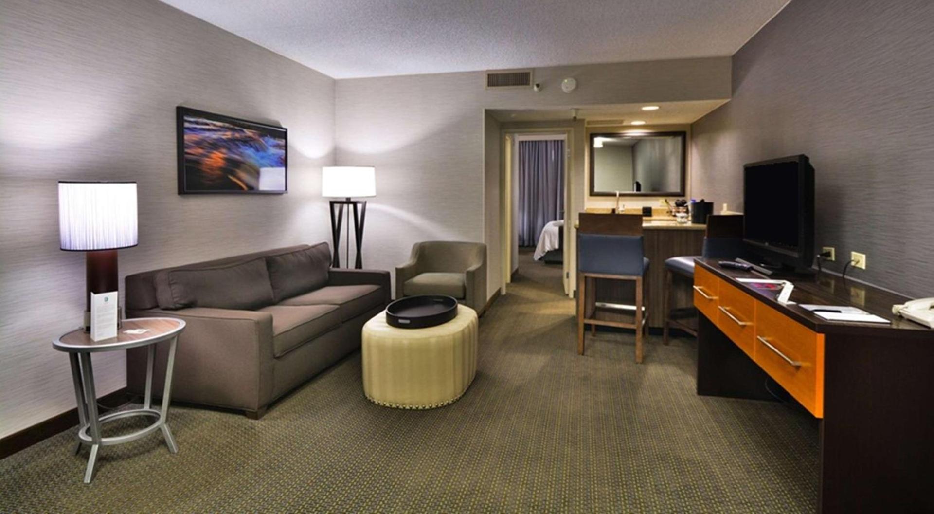 Embassy Suites by Hilton Denver Central Park photo 32
