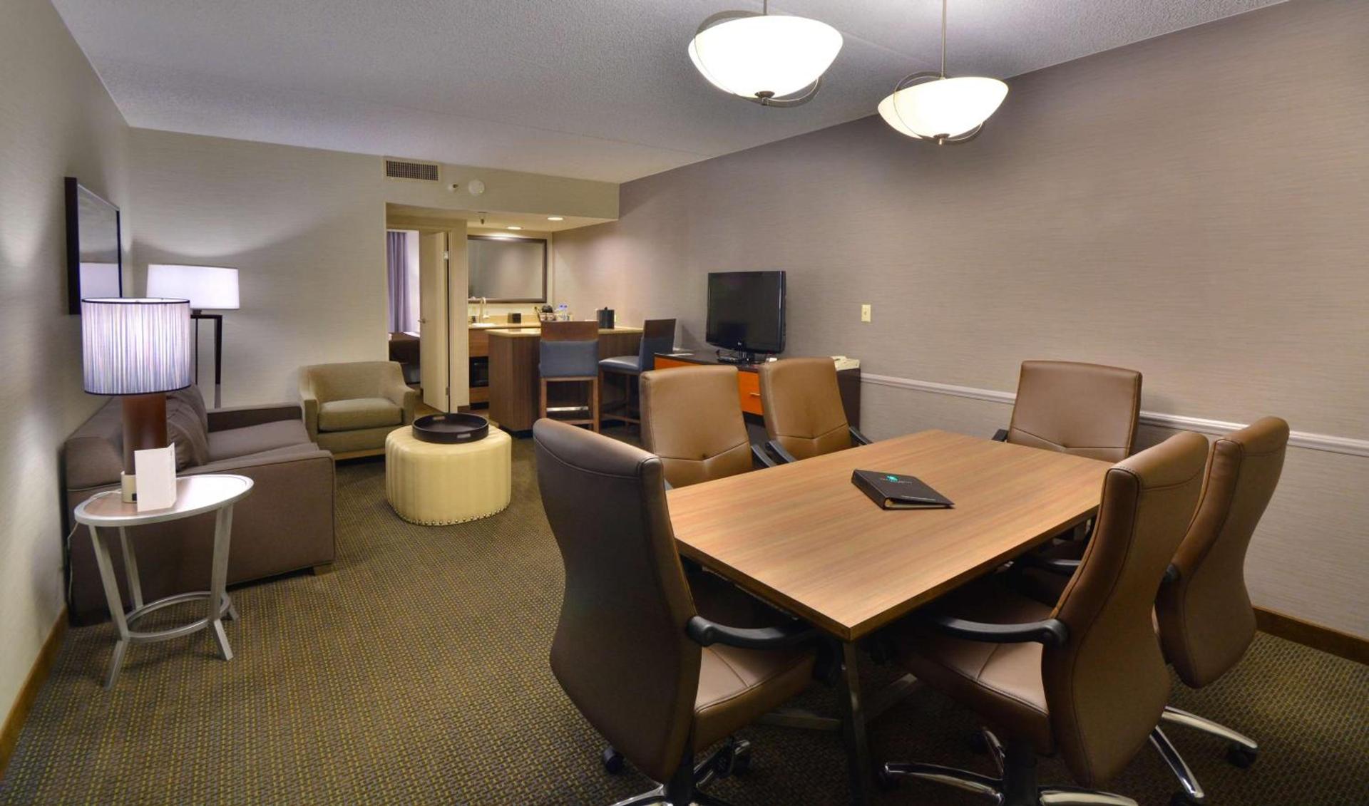 Embassy Suites by Hilton Denver Central Park photo 31