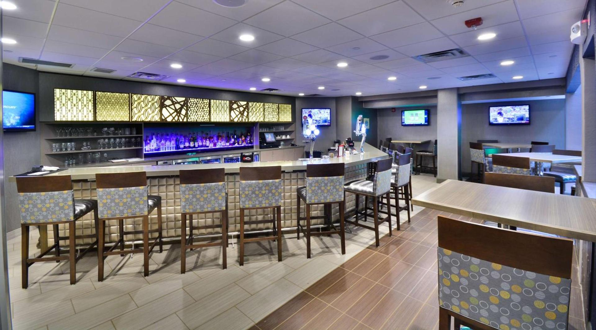 Embassy Suites by Hilton Denver Central Park photo 22