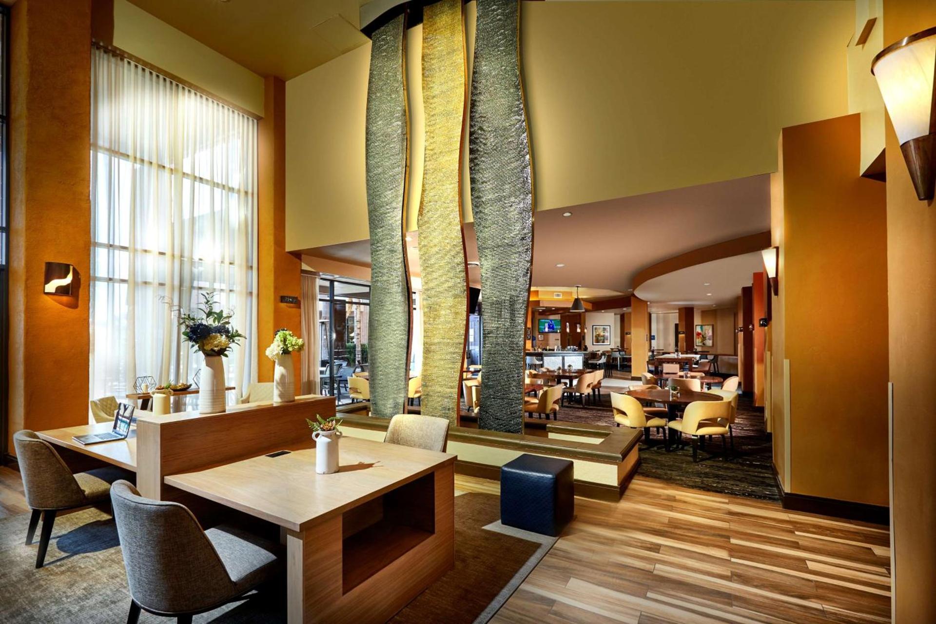 Embassy Suites by Hilton Phoenix Scottsdale photo 23