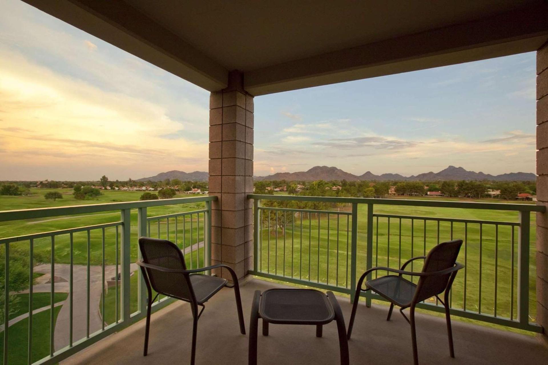 Embassy Suites by Hilton Phoenix Scottsdale photo 22