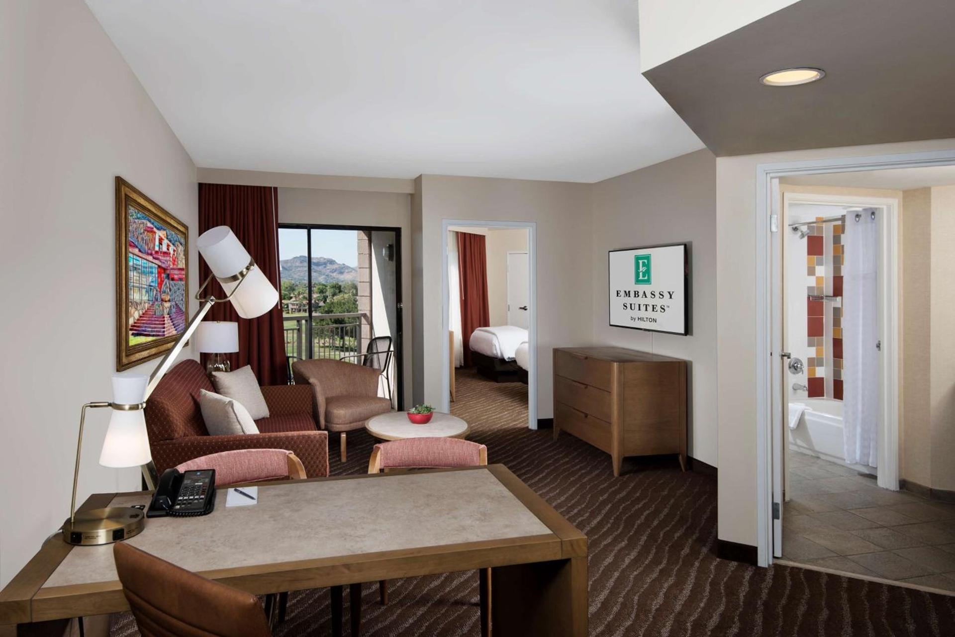 Embassy Suites by Hilton Phoenix Scottsdale photo 27