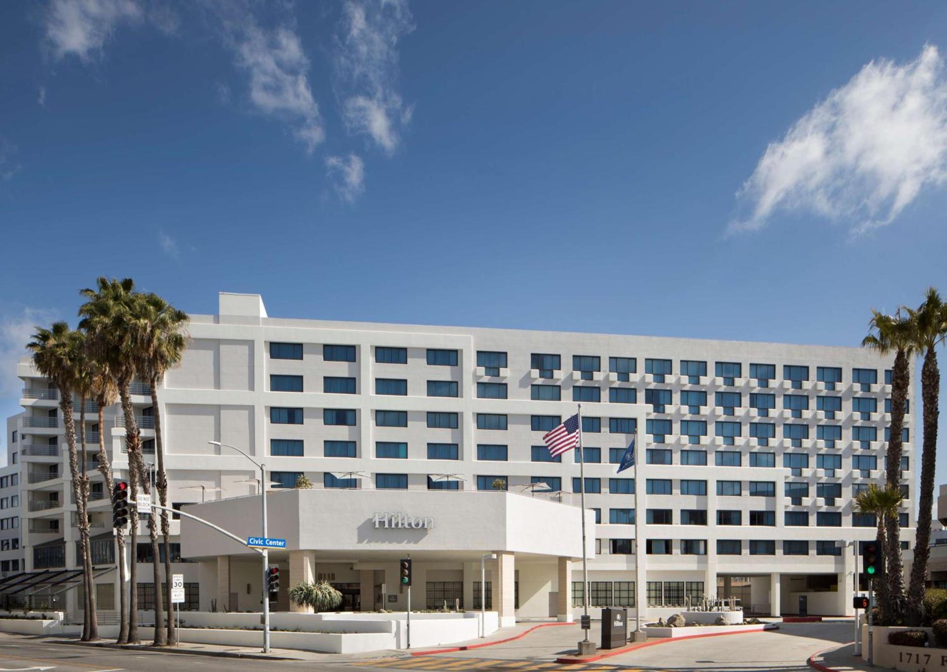 Hilton Santa Monica photo 2