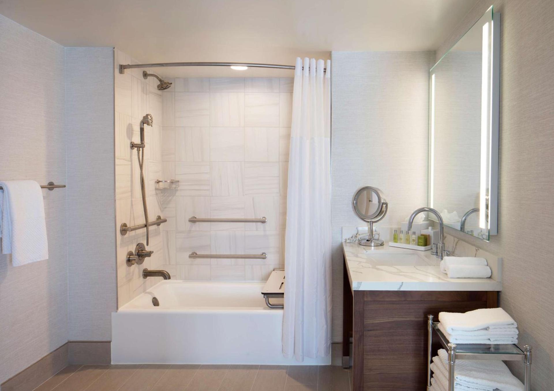 Hilton Santa Monica photo 24
