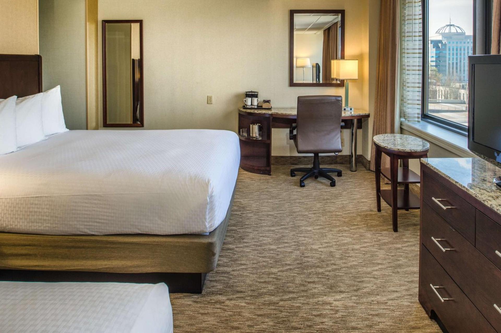 DoubleTree by Hilton Portland photo 39