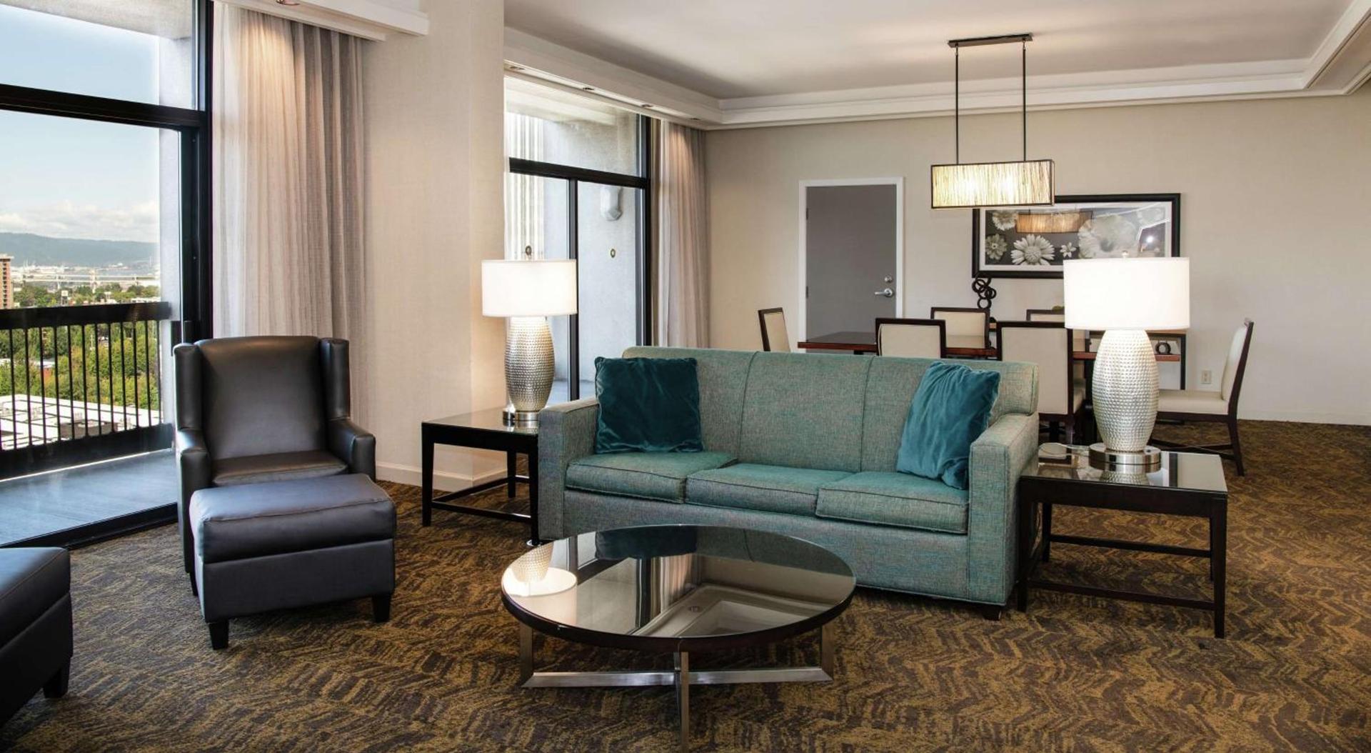 DoubleTree by Hilton Portland photo 61