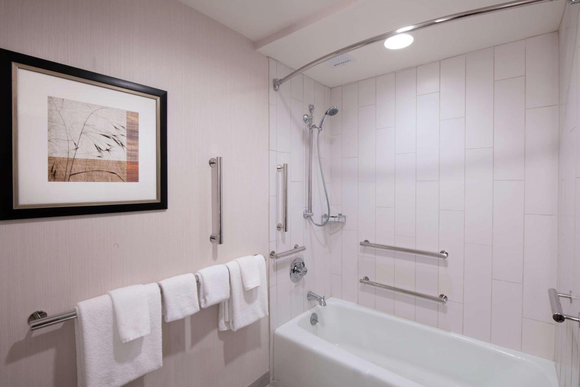 DoubleTree by Hilton Portland photo 62