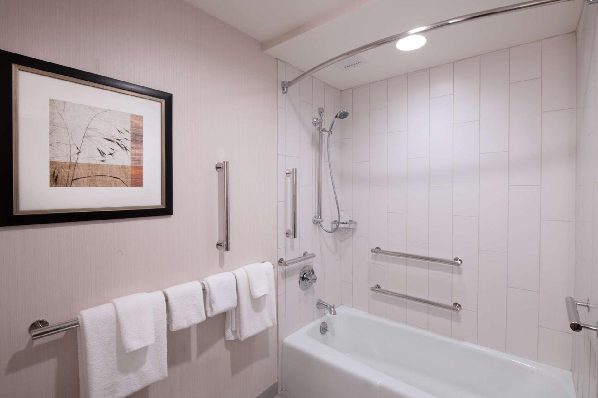 DoubleTree by Hilton Portland photo 66