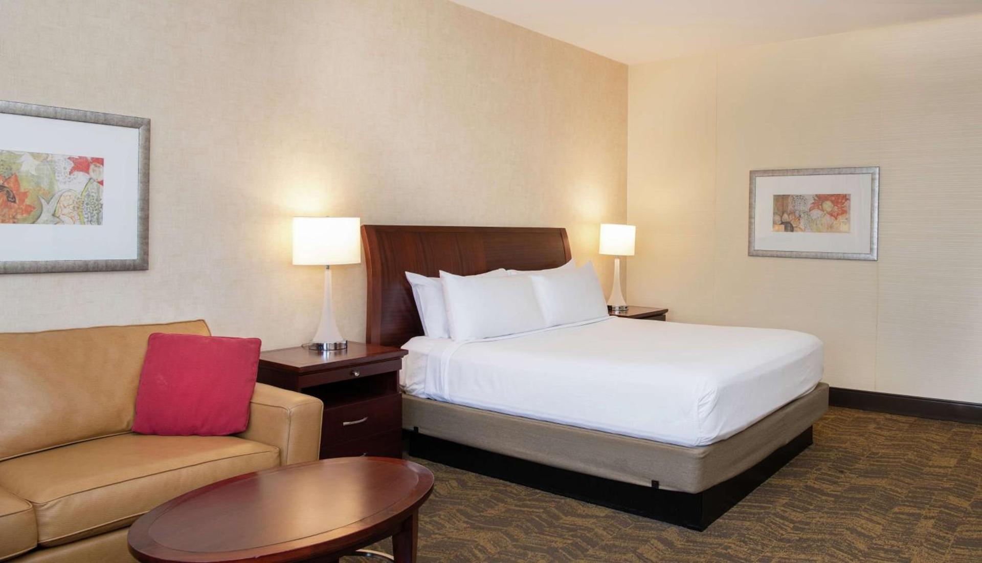 DoubleTree by Hilton Portland photo 77