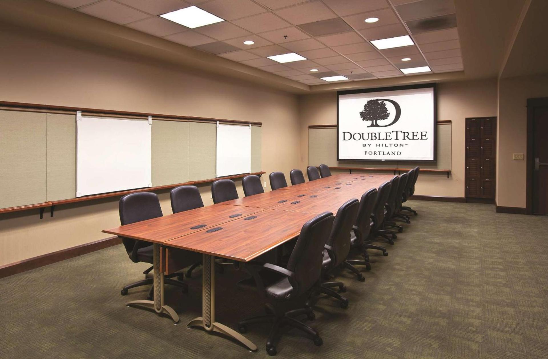 DoubleTree by Hilton Portland photo 95