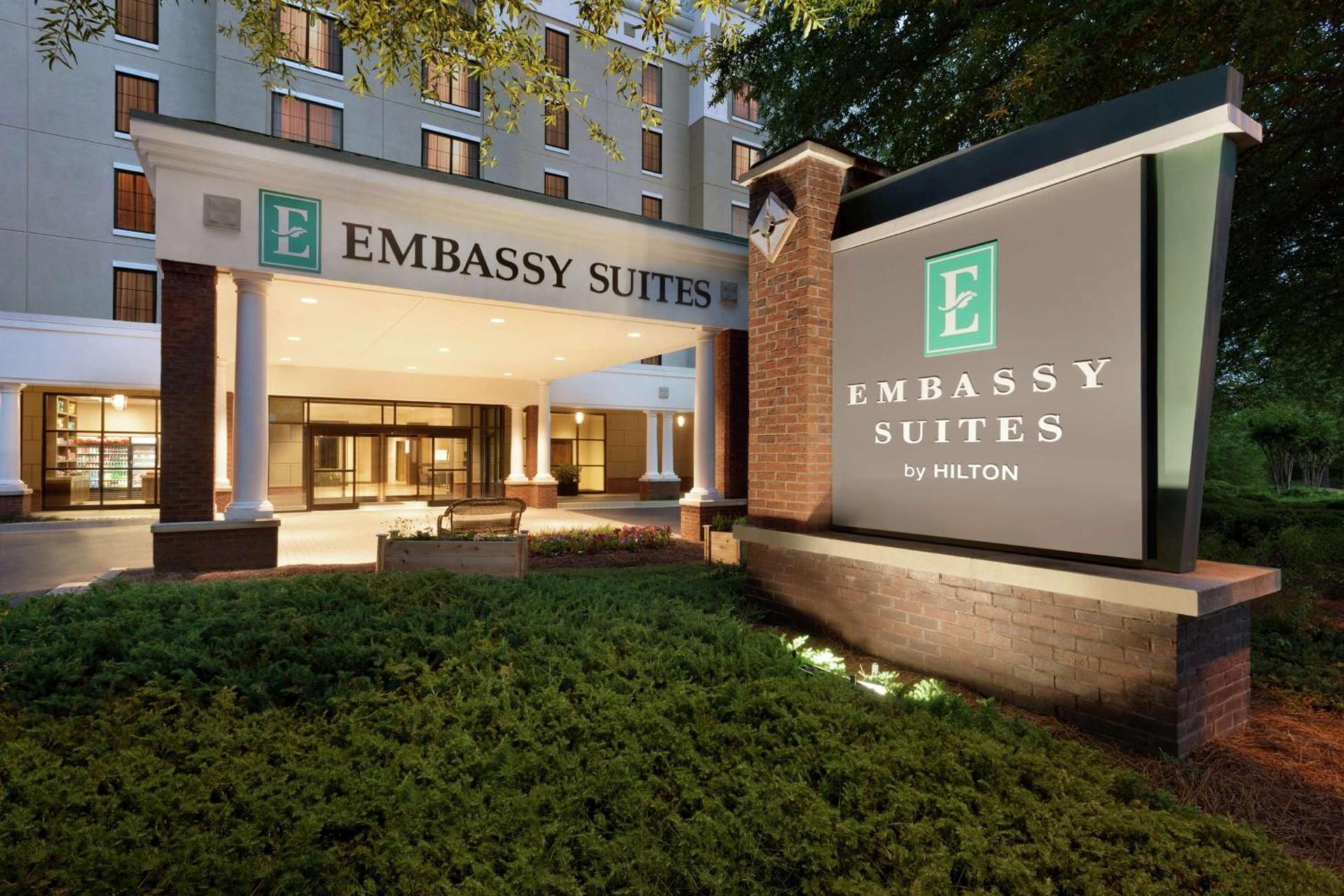 Embassy Suites by Hilton Atlanta Alpharetta photo 2