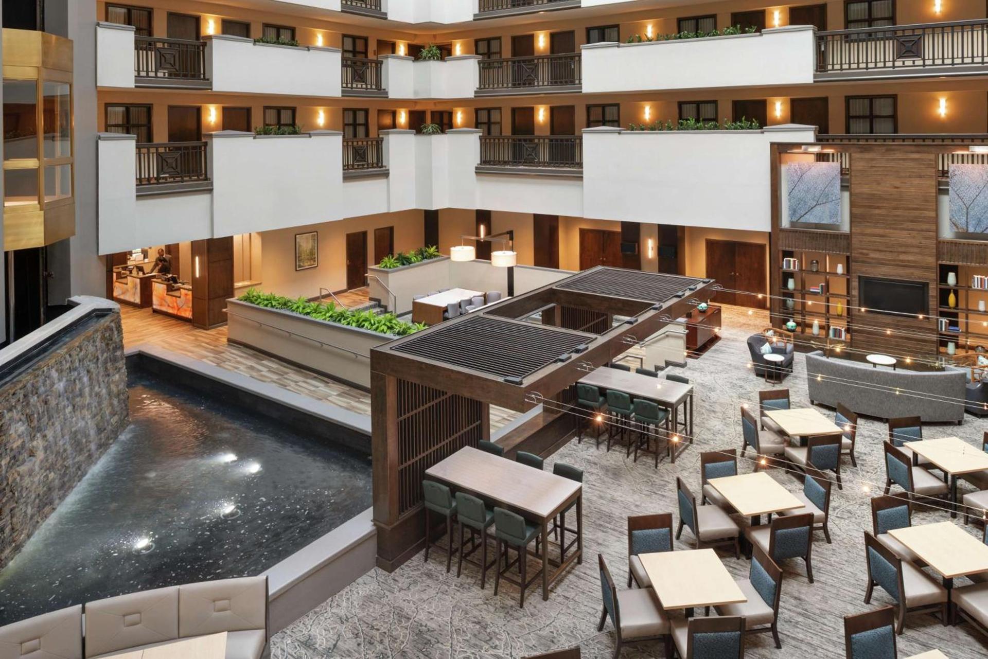 Embassy Suites by Hilton Atlanta Alpharetta photo 5