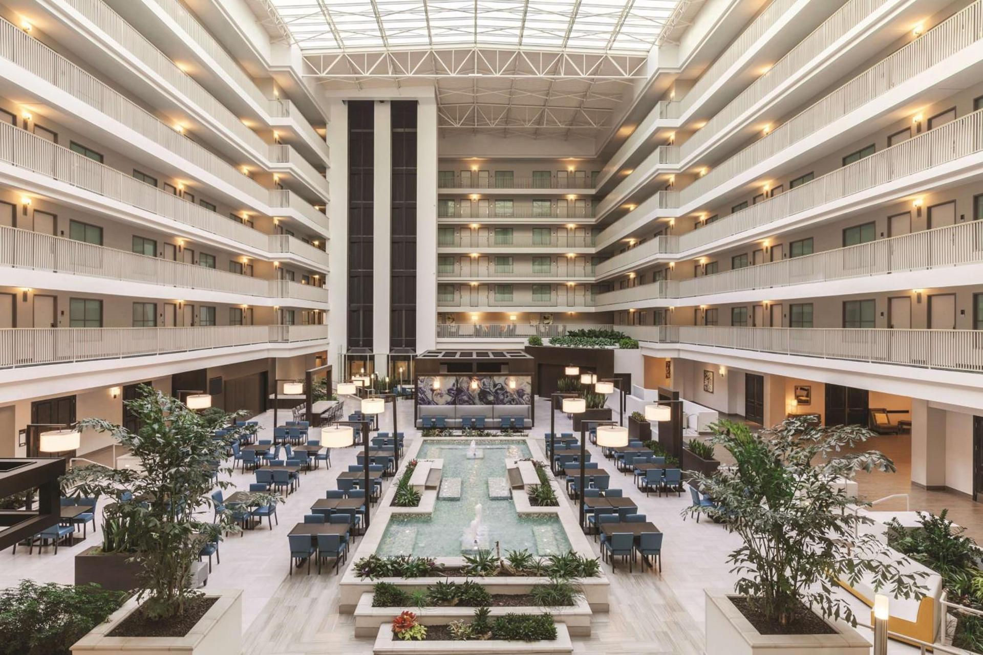 Embassy Suites by Hilton Brea - North Orange County photo 2