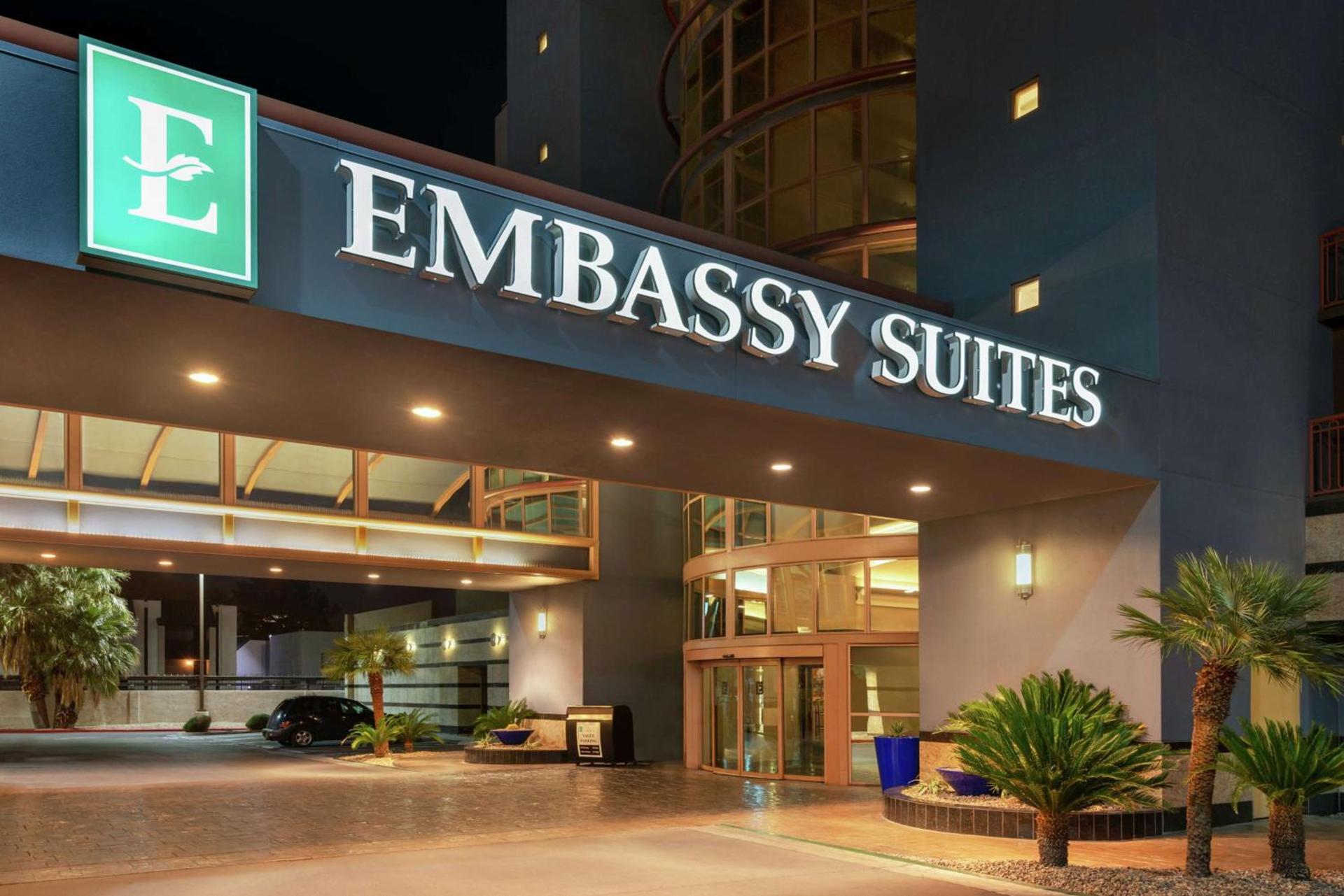 Embassy Suites by Hilton Convention Center Las Vegas photo 2