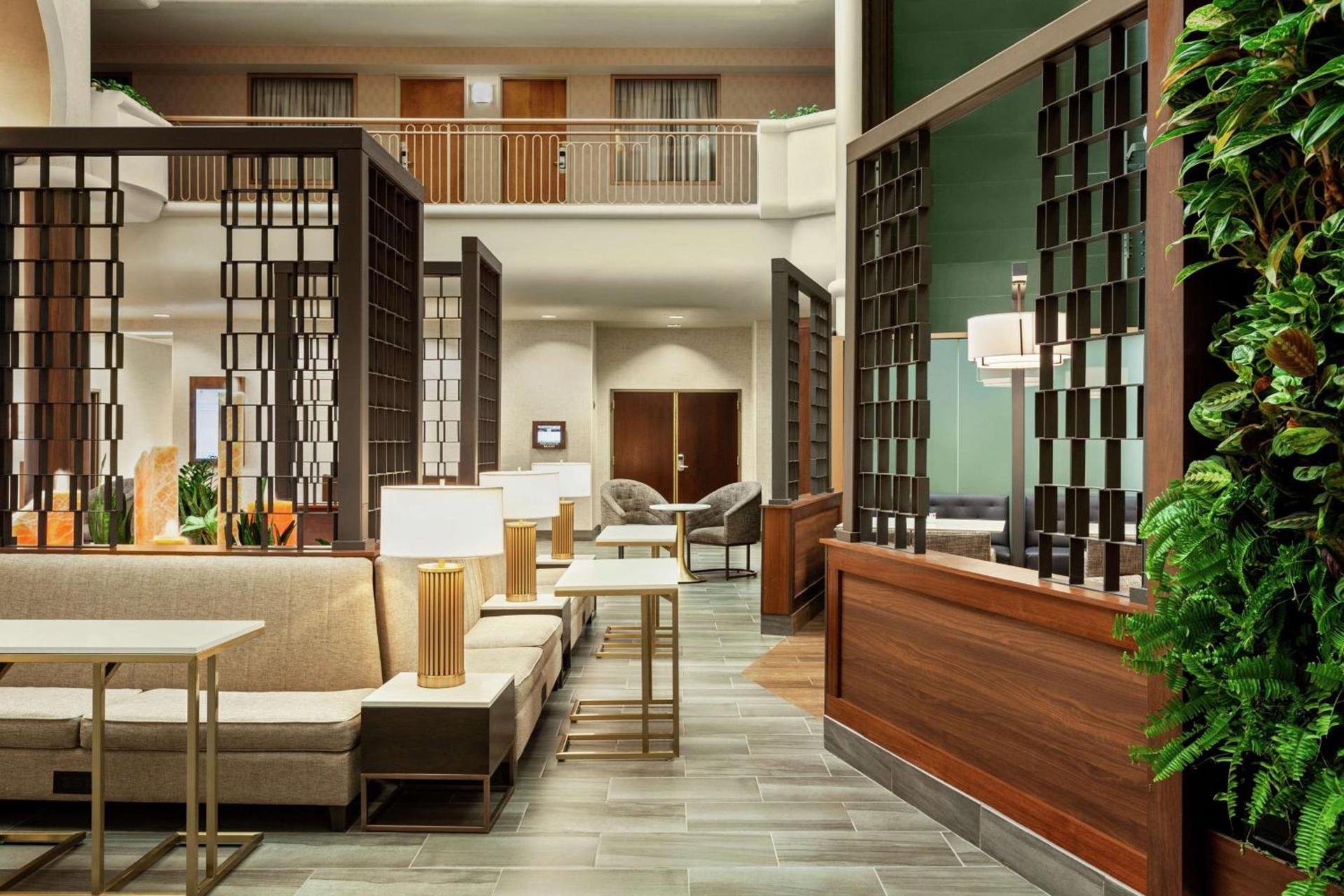 Embassy Suites by Hilton Convention Center Las Vegas photo 5