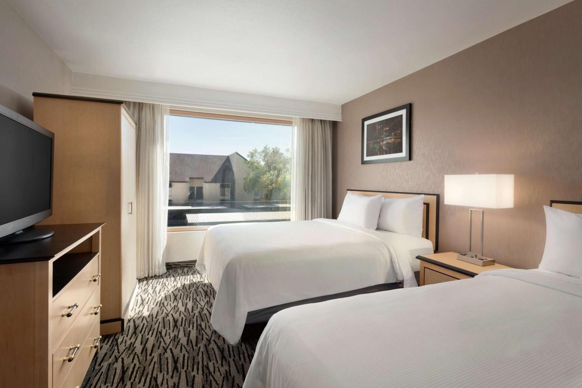 Embassy Suites by Hilton Convention Center Las Vegas photo 33