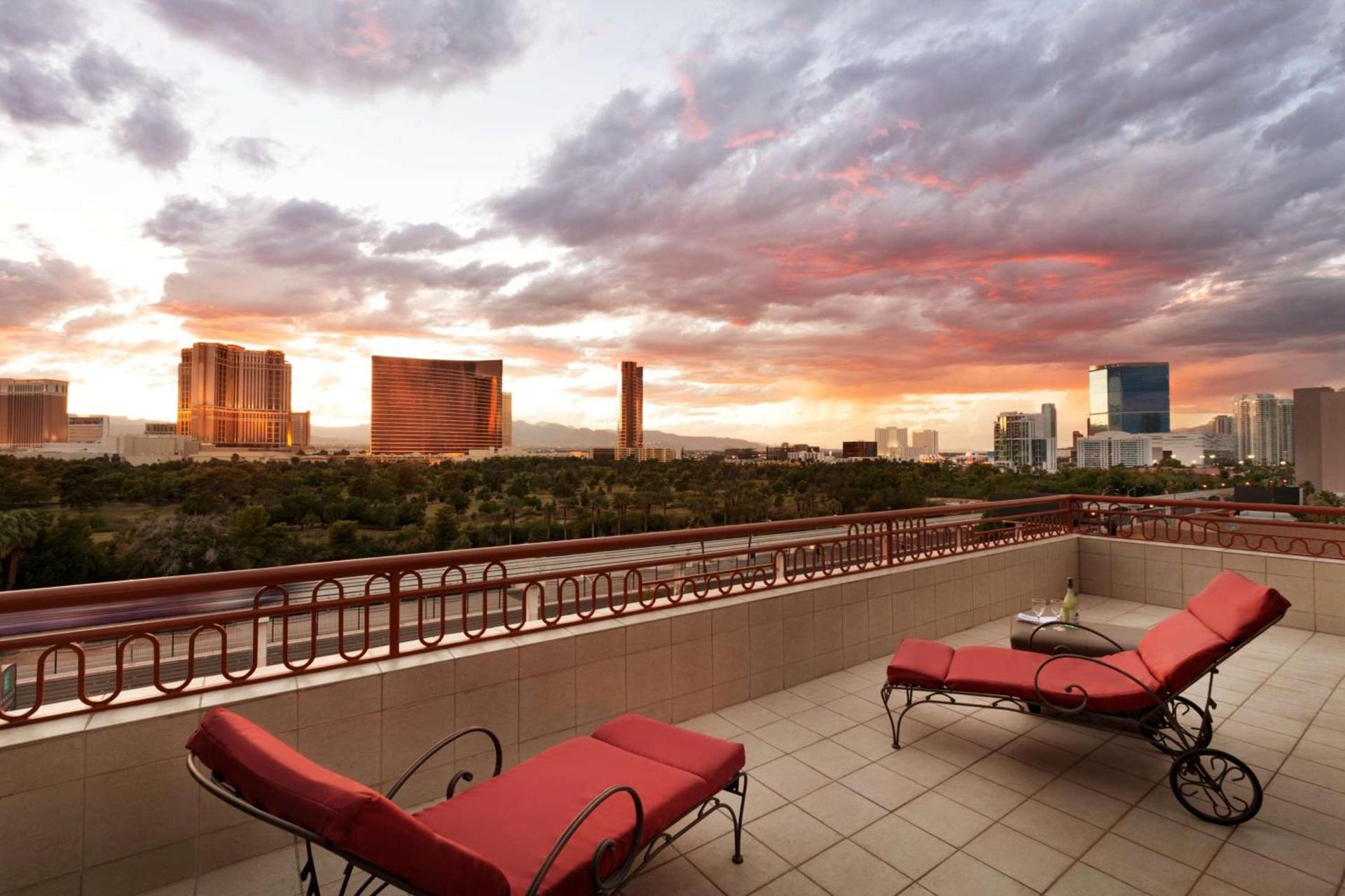 Embassy Suites by Hilton Convention Center Las Vegas photo 37