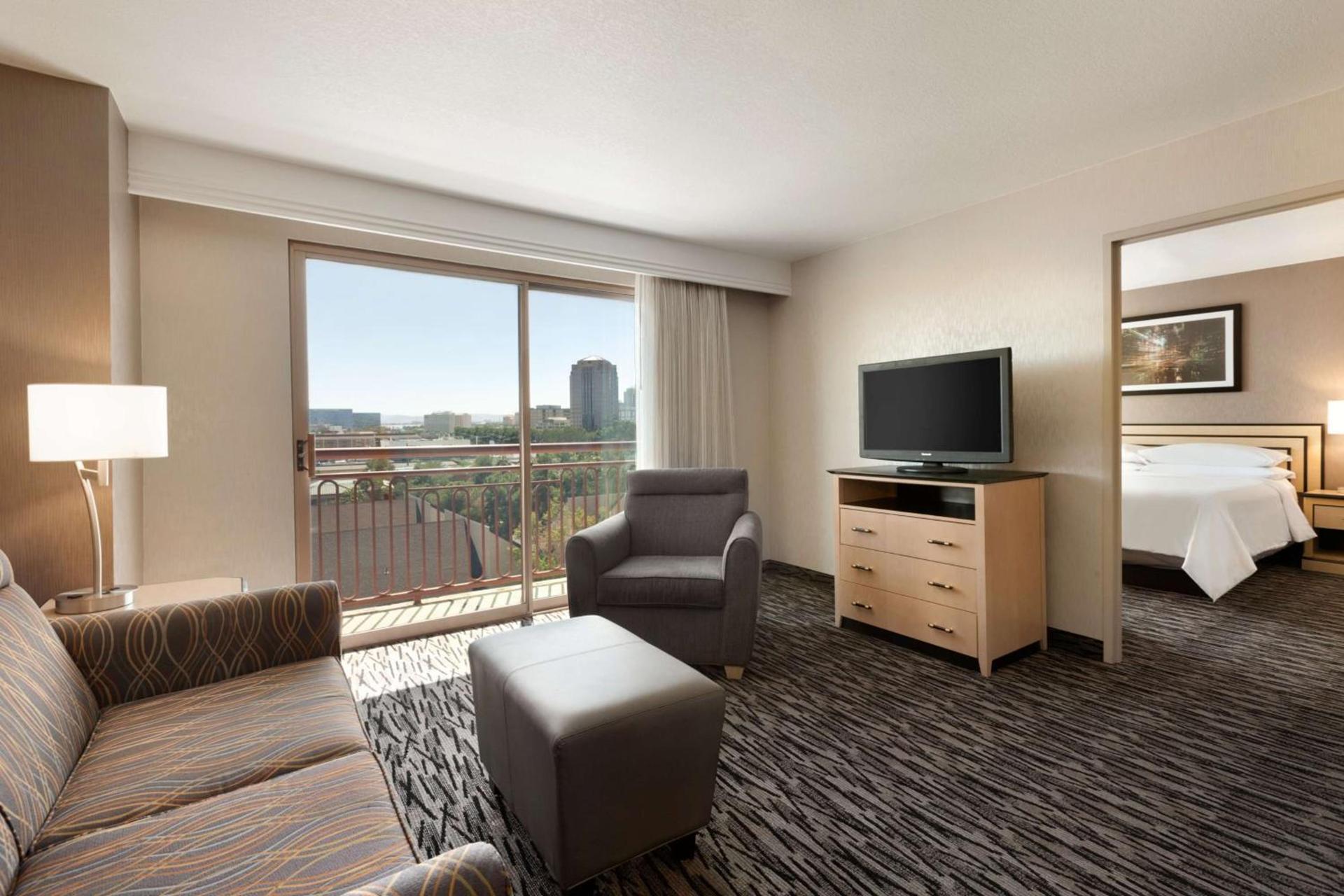 Embassy Suites by Hilton Convention Center Las Vegas photo 38