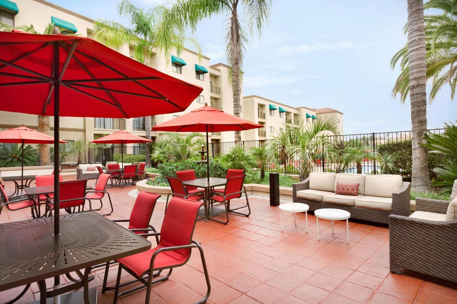 Embassy Suites by Hilton Temecula Valley Wine Country photo 6