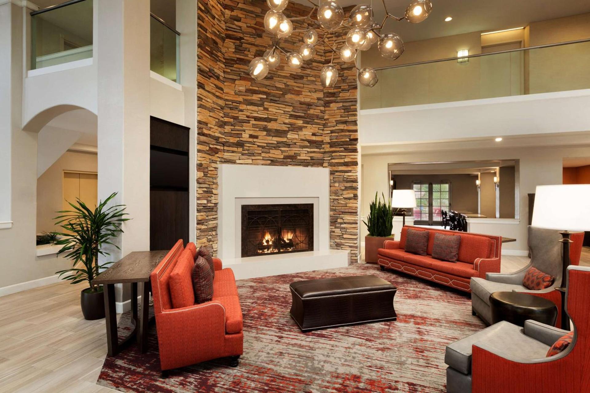 Embassy Suites by Hilton Temecula Valley Wine Country photo 8